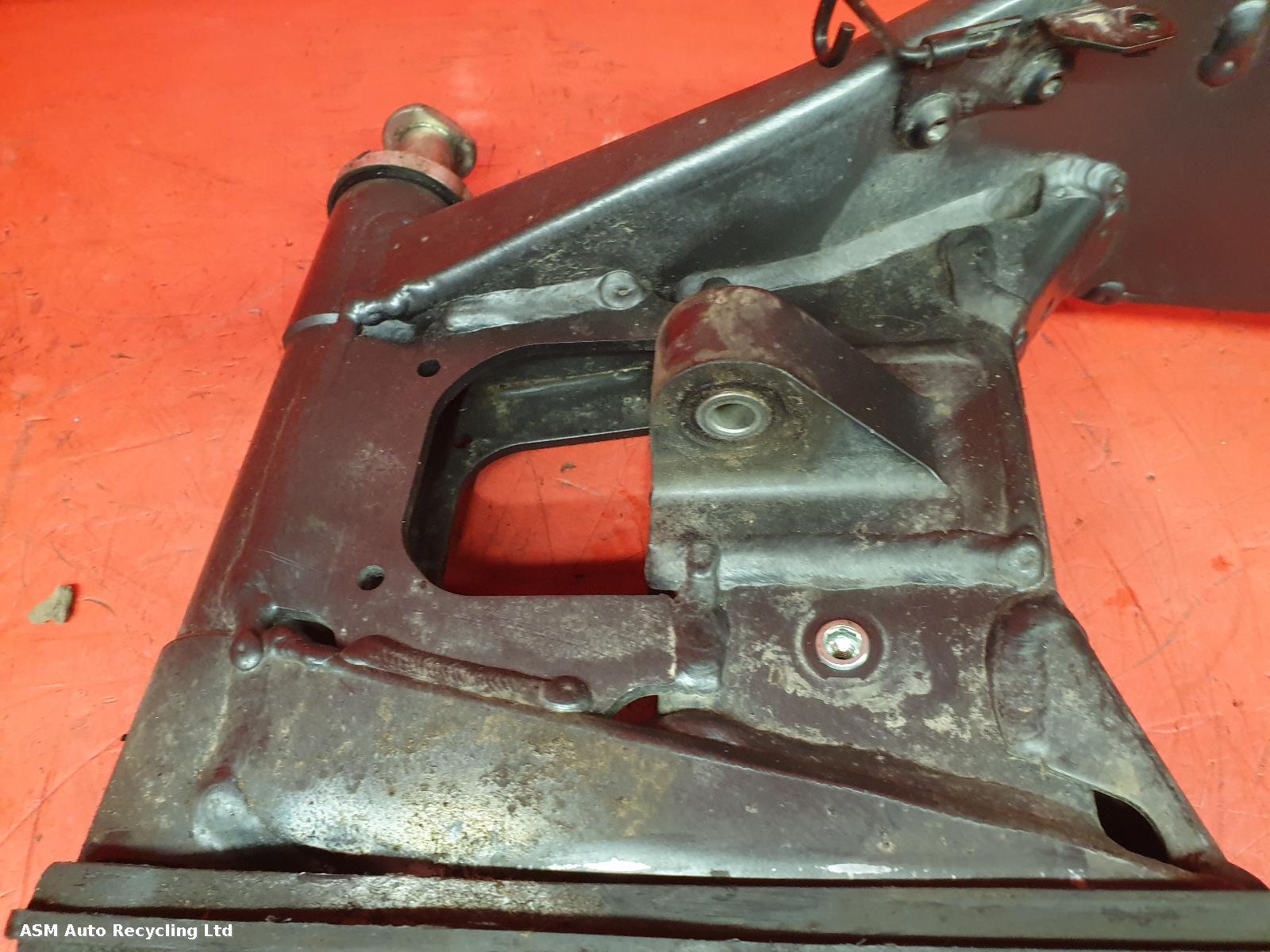 View Auto part Swing Arm Yamaha Mt-09 2022