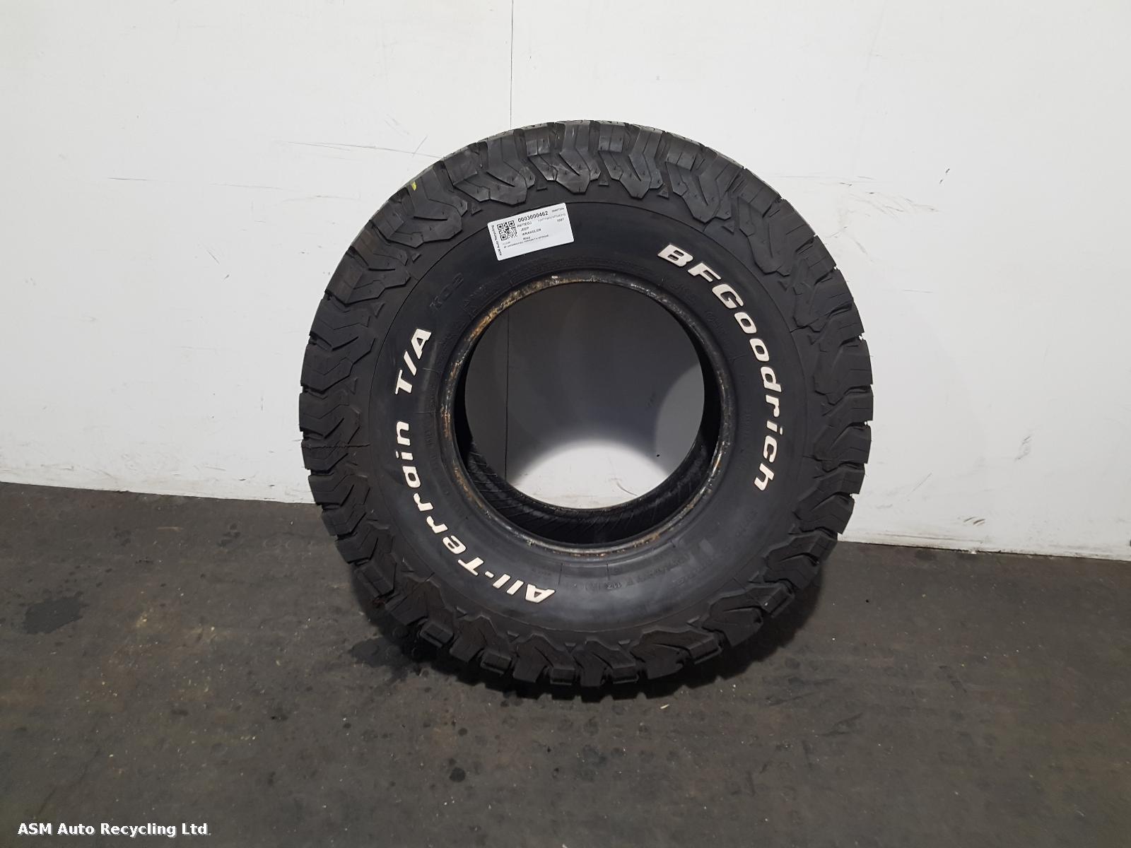 View Auto part Tyre Jeep Wrangler 1997