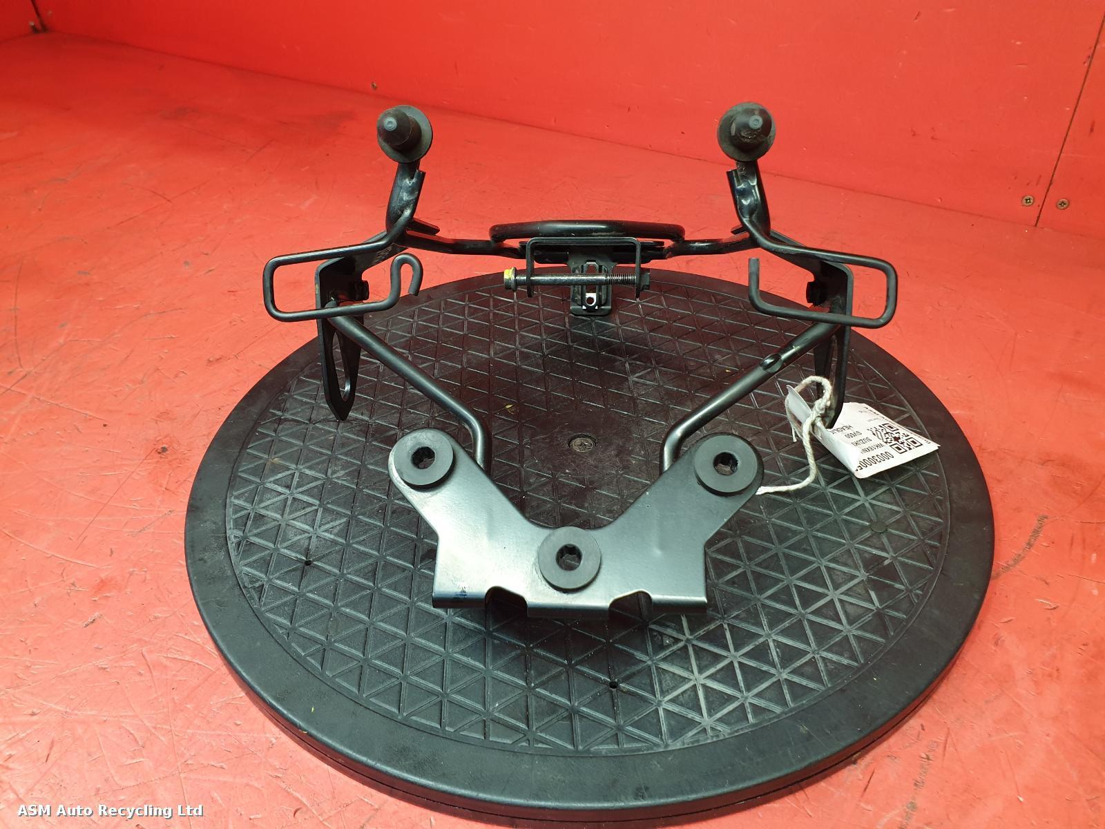 View Auto part Headlight Bracket Right Suzuki Sv650 2018
