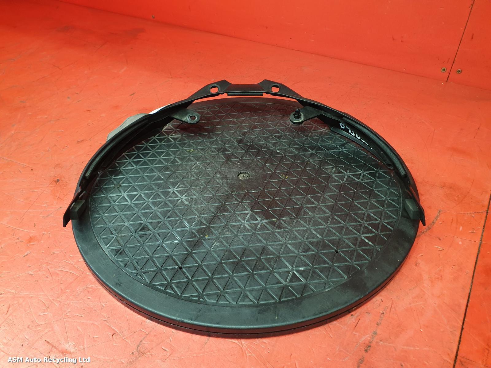 View Auto part Tank Trim Suzuki Sv650 2018