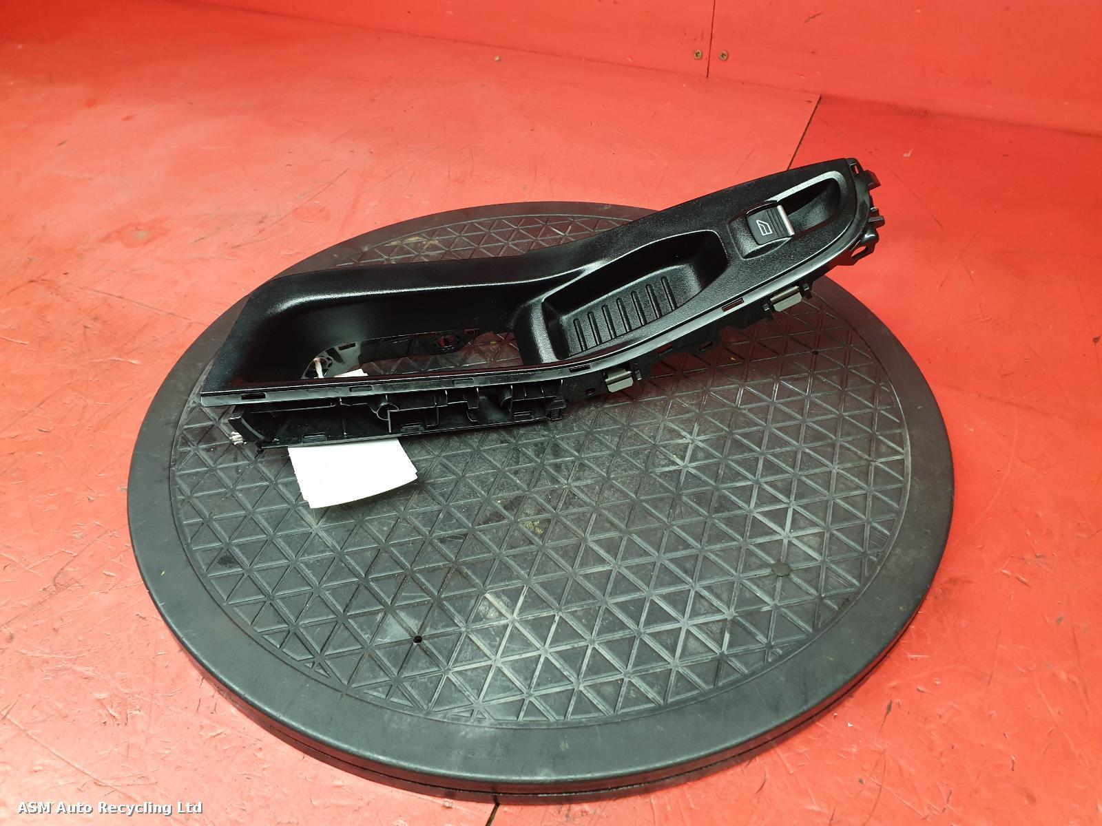 View Auto part Elect. Window Switch Ford Fiesta 2014
