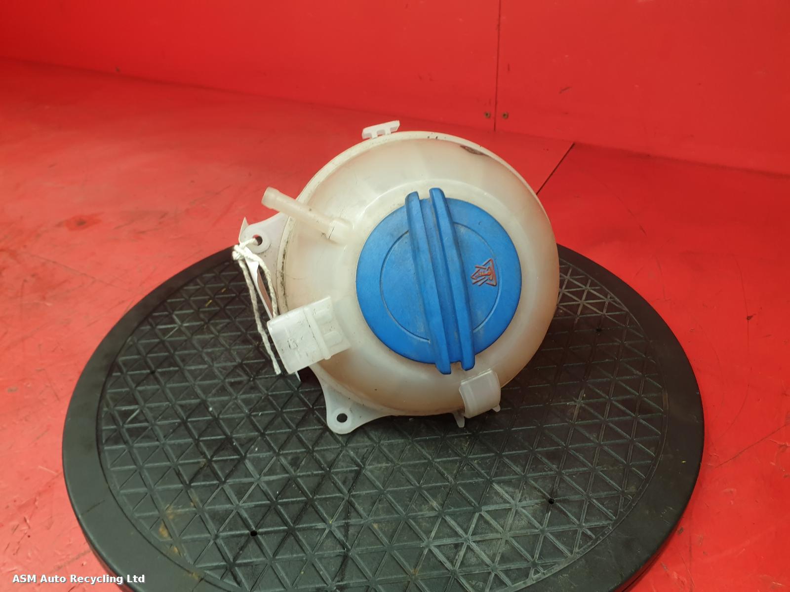 View Auto part Overflow Bottle Volkswagen Polo 2016