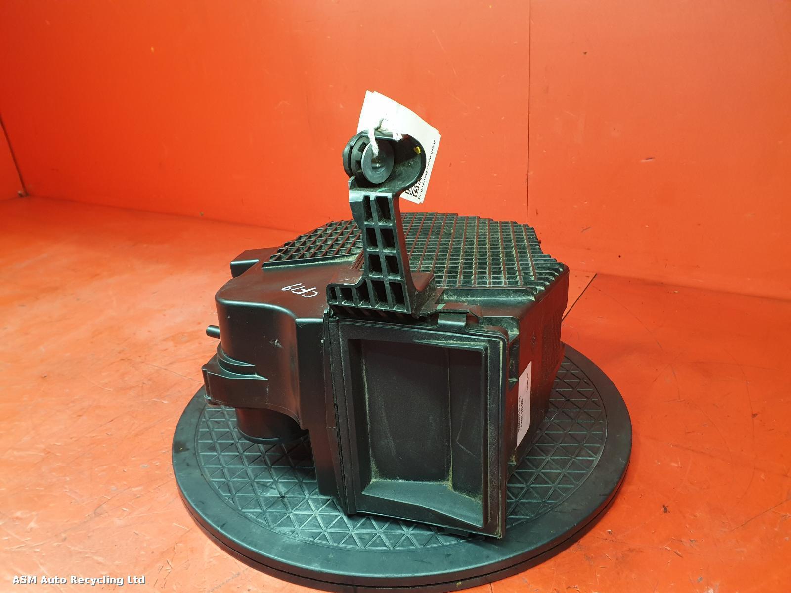 View Auto part Air Cleaner/Box Dacia Duster 2019