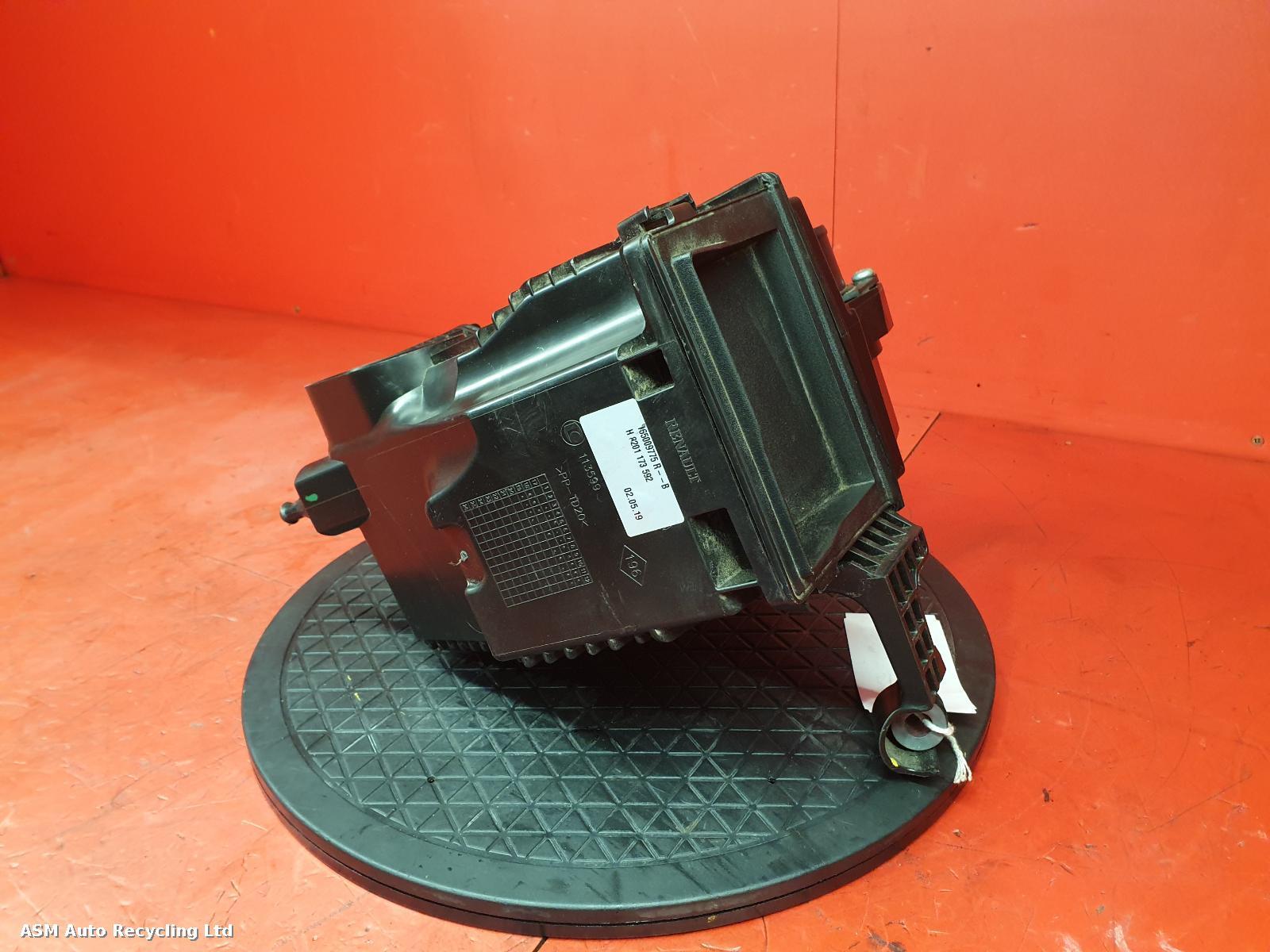 View Auto part Air Cleaner/Box Dacia Duster 2019