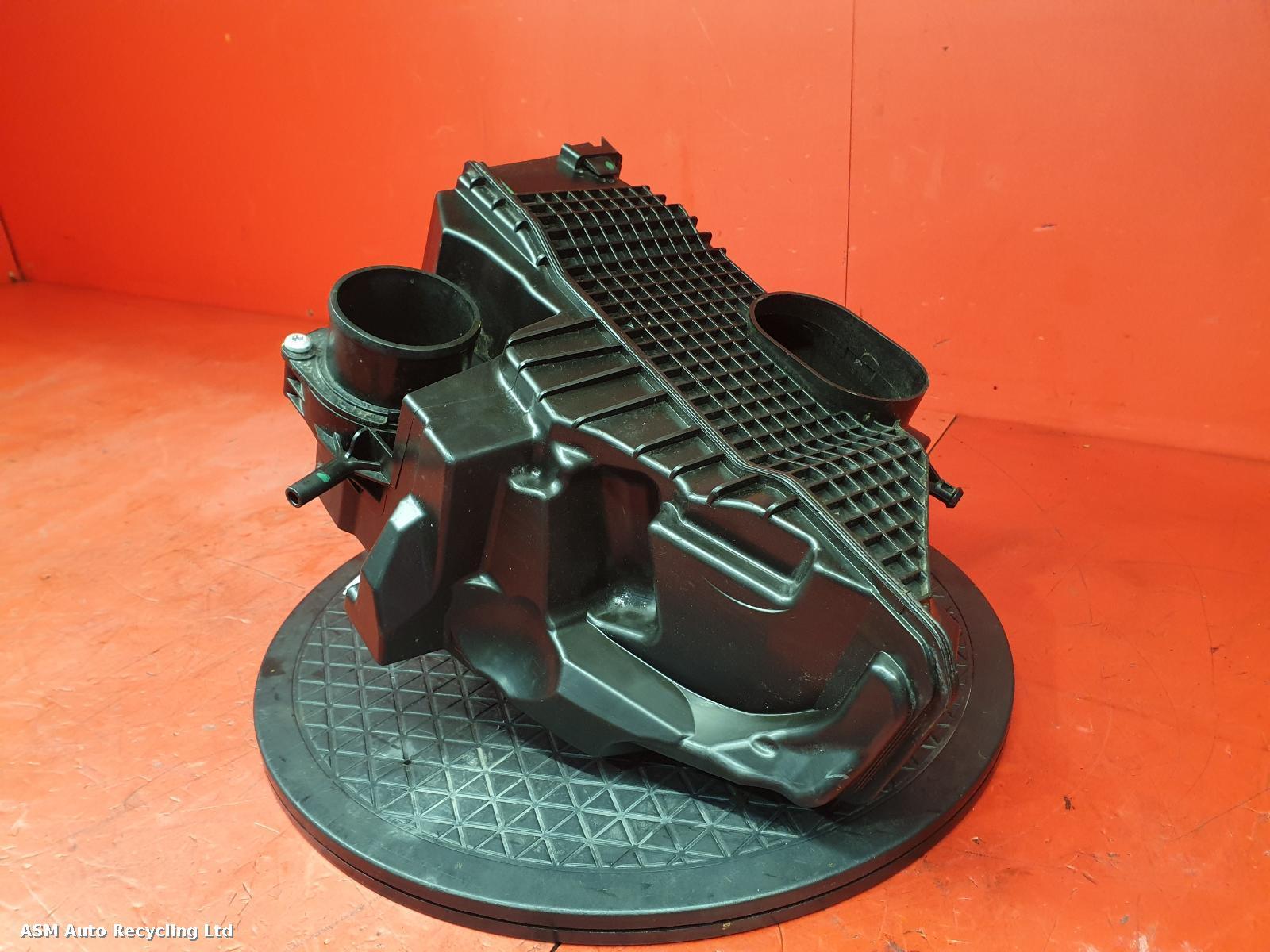 View Auto part Air Cleaner/Box Dacia Duster 2019