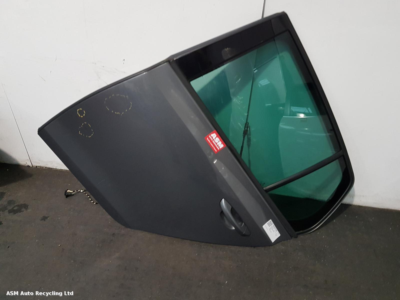 View Auto part L Rear Door Volkswagen Golf 2009