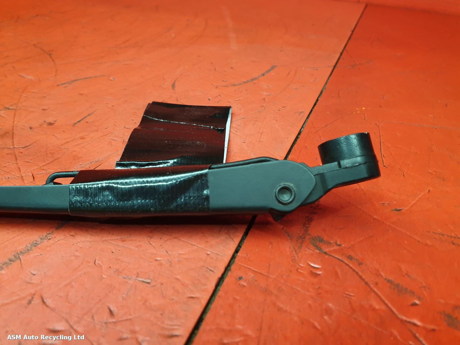View Auto part Wiper Arm Land Rover Range Rover Sport 2018