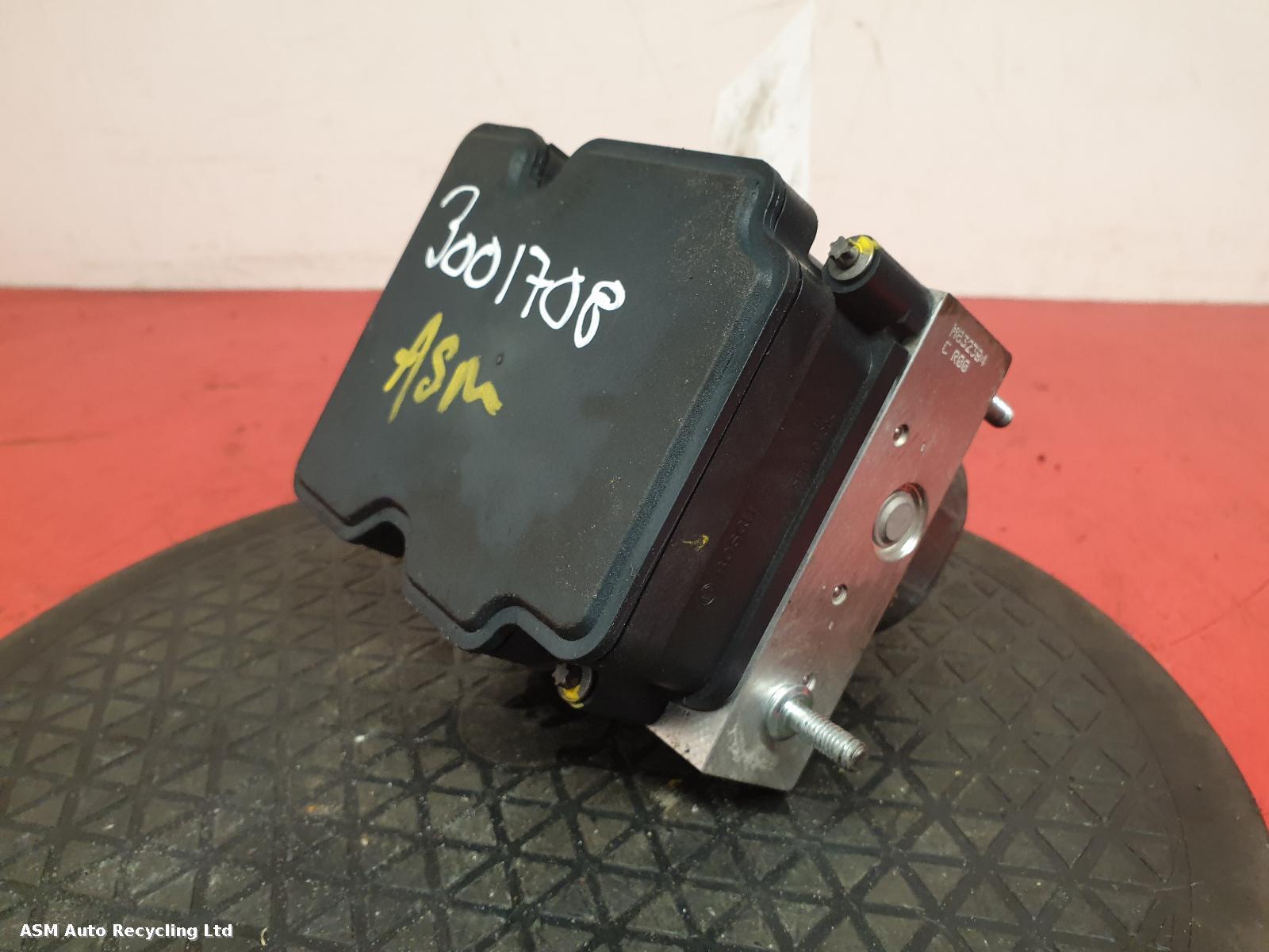 View Auto part ABS Pump/Modulator Renault Clio 2015