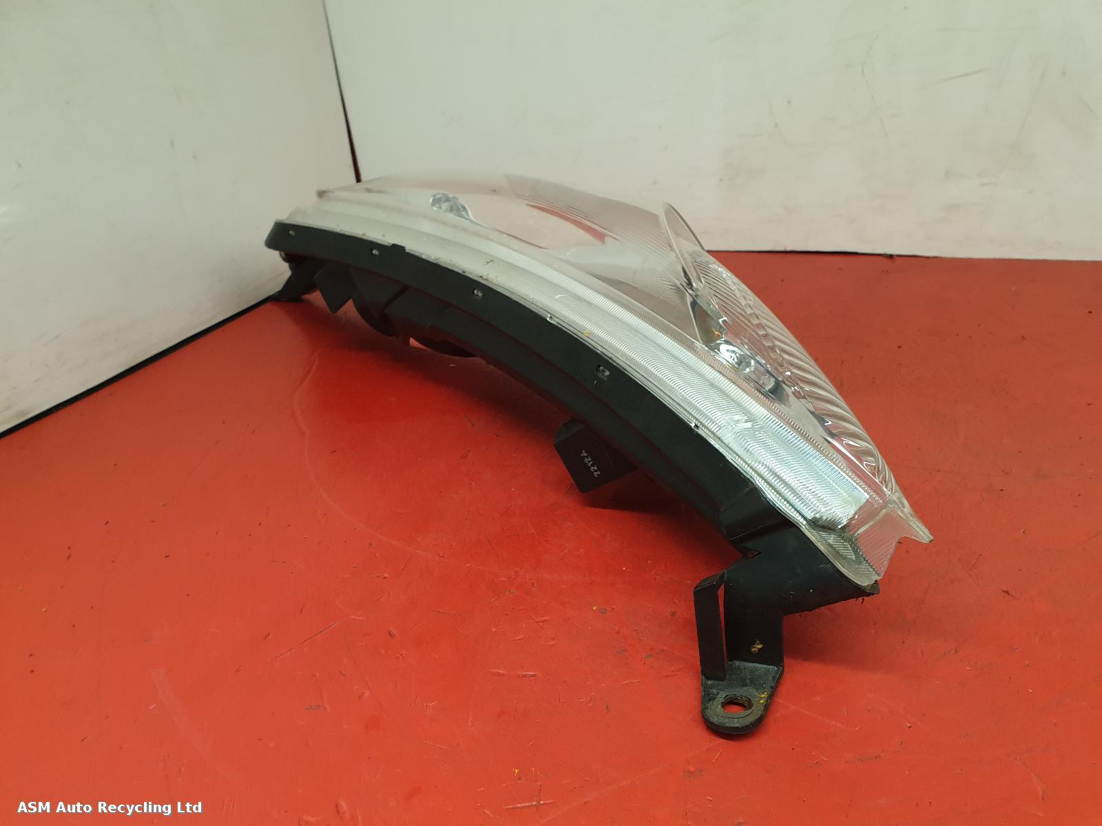 View Auto part L Headlamp Nissan Juke 2012
