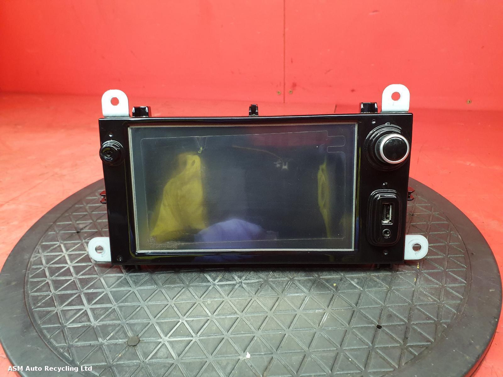 View Auto part Radio Display Renault Clio 2013