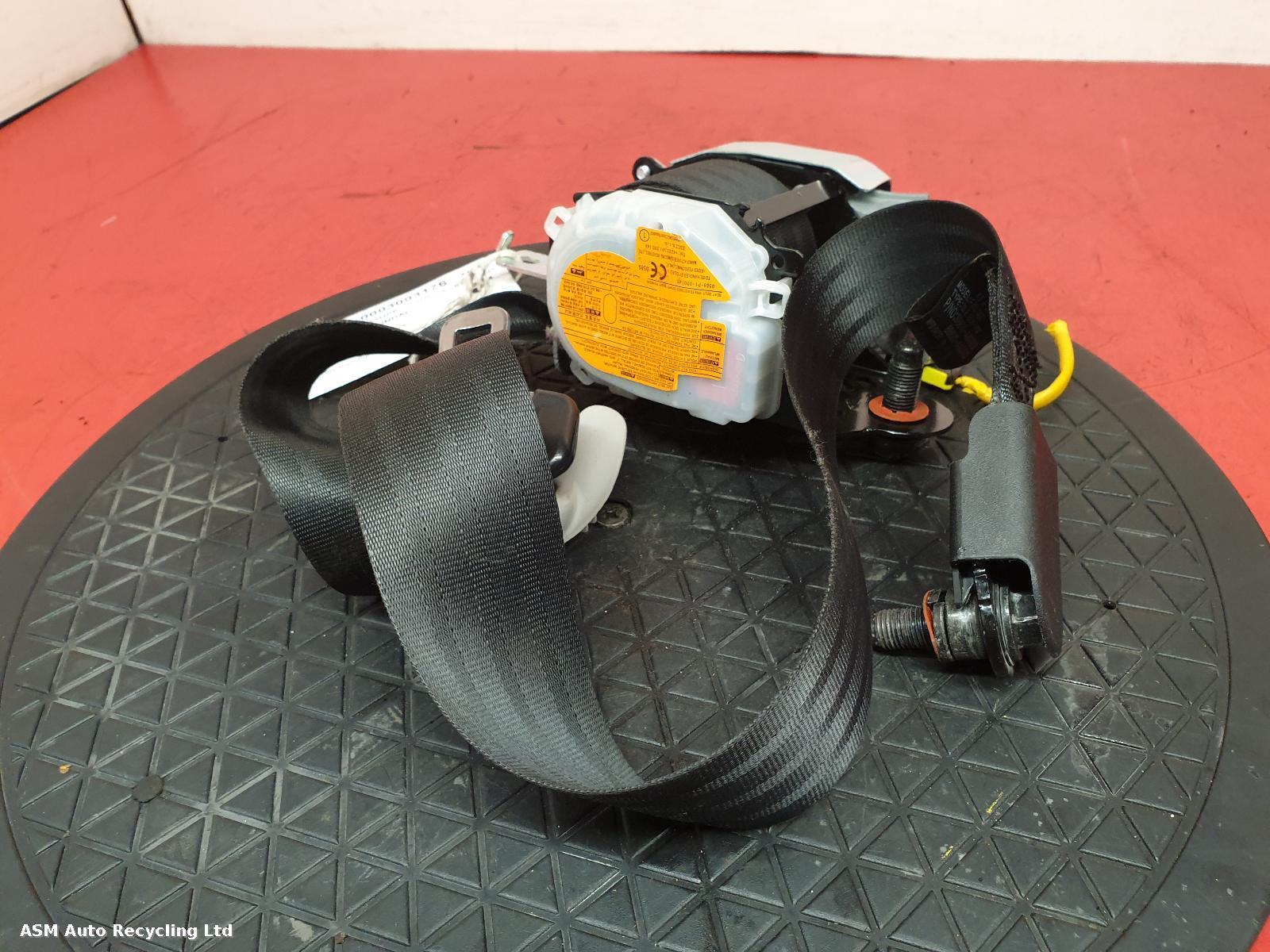 View Auto part Seat Belt Hyundai I30 2014