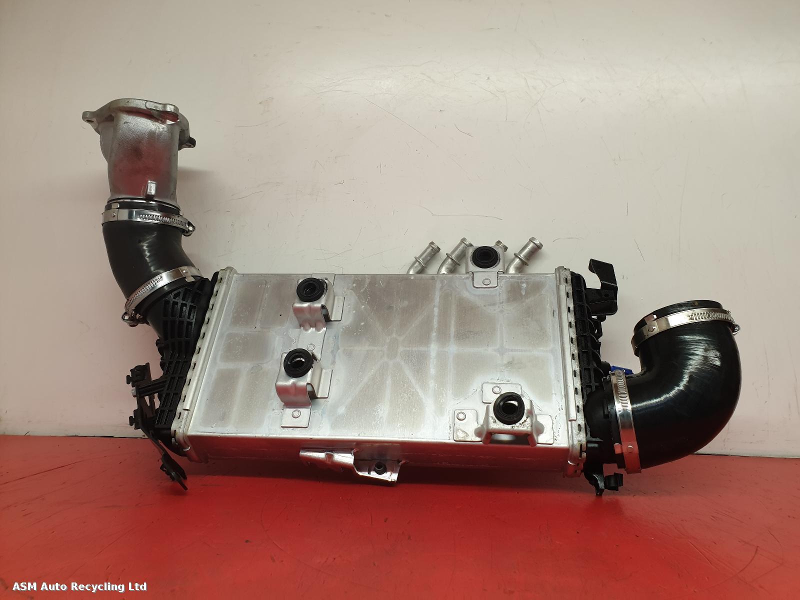 View Auto part Intercooler Land Rover Defender 2022