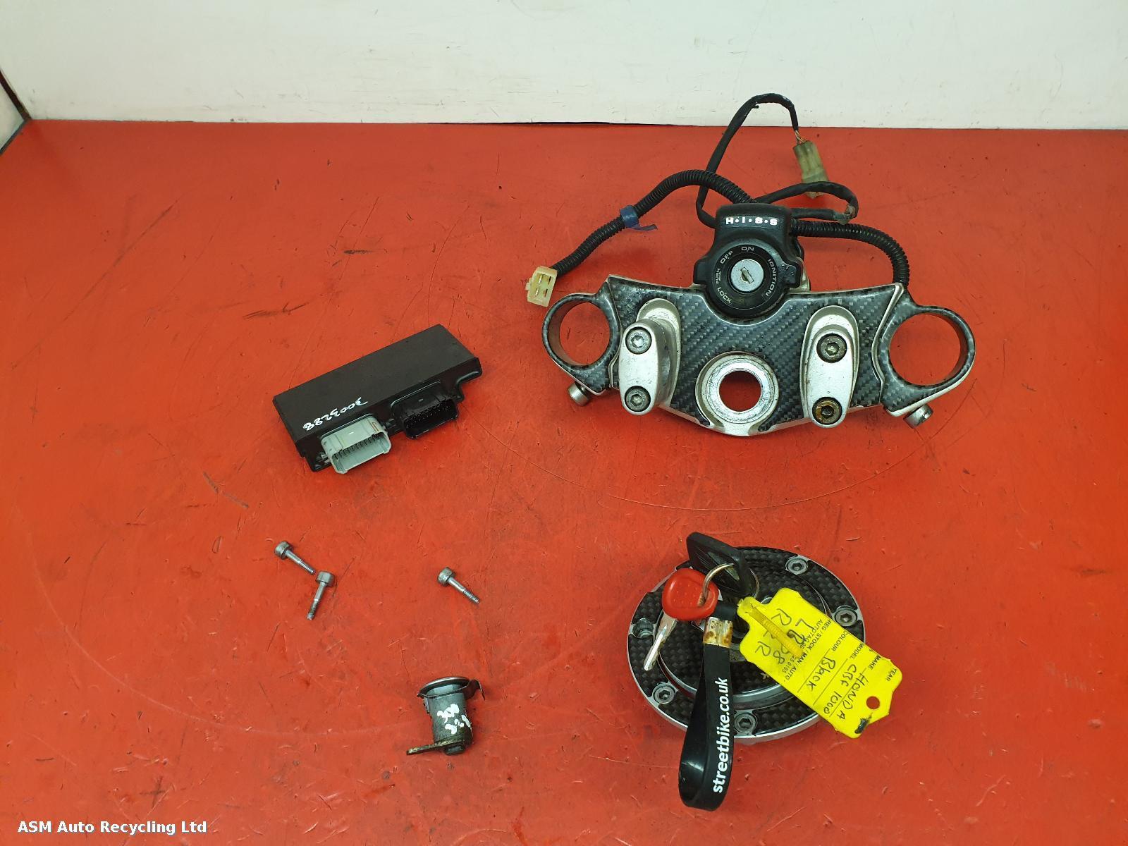 View Auto part Comp.Lock Set + Keys Honda Cbf1000 2008