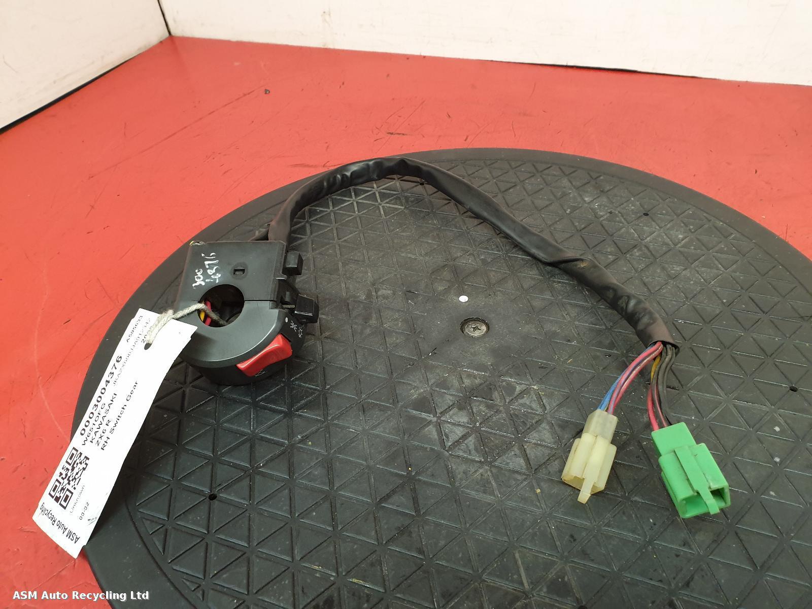 View Auto part RH Switch Gear Kawasaki Zx6 R 2000