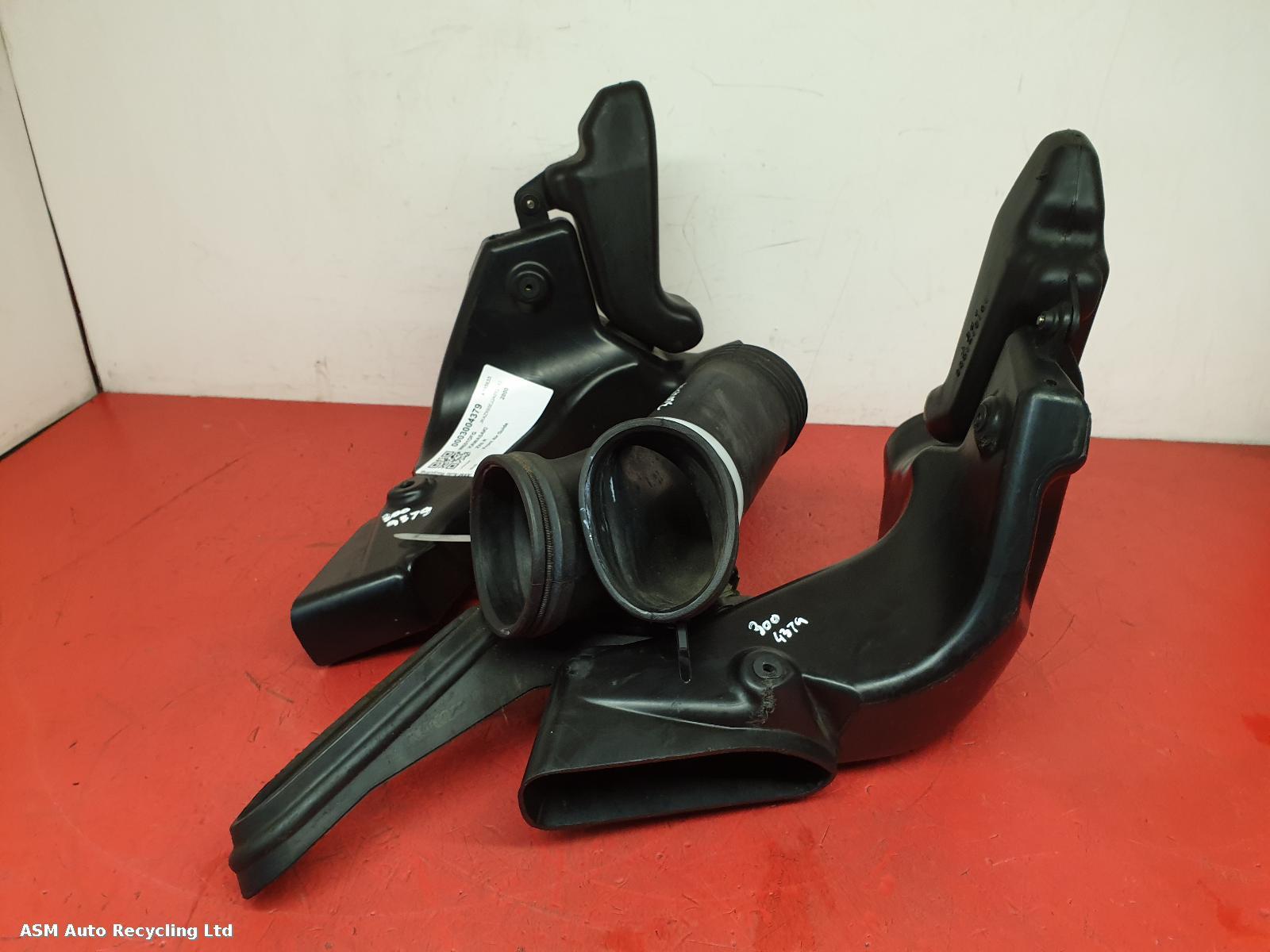 View Auto part FRONT AIR GUIDE Kawasaki Zx6 R 2000
