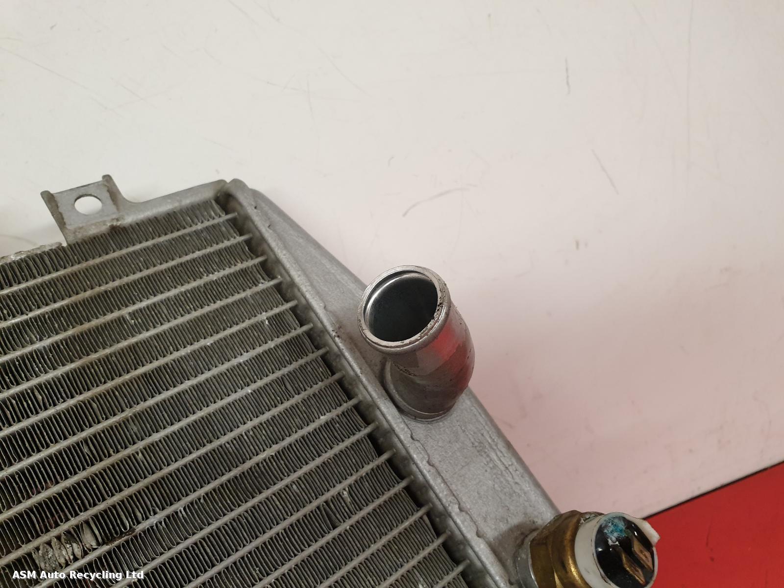 View Auto part Radiator Kawasaki Zx6 R 2000