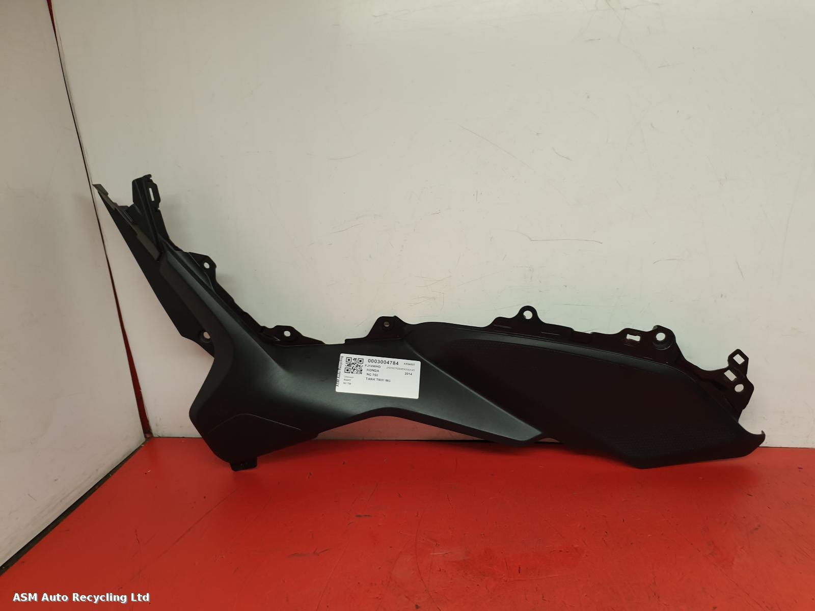 View Auto part Tank Trim Honda Nc 750 2014