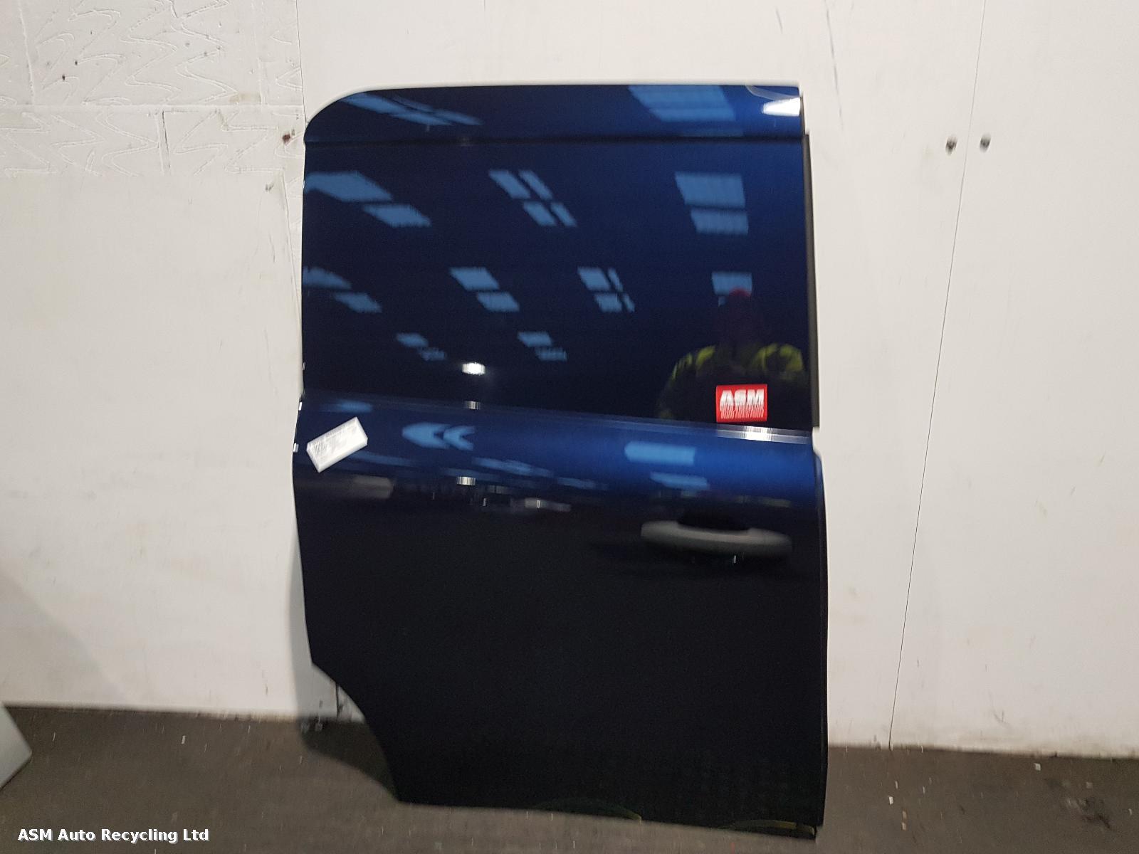 View Auto part Side Load Door Renault Kangoo 2022