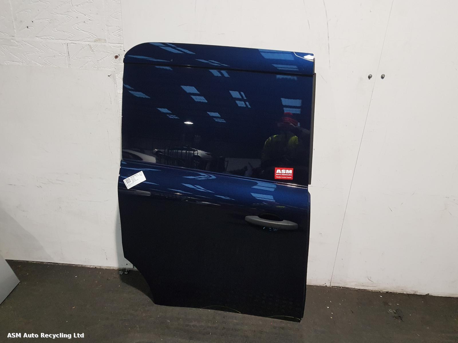 View Auto part Side Load Door Renault Kangoo 2022