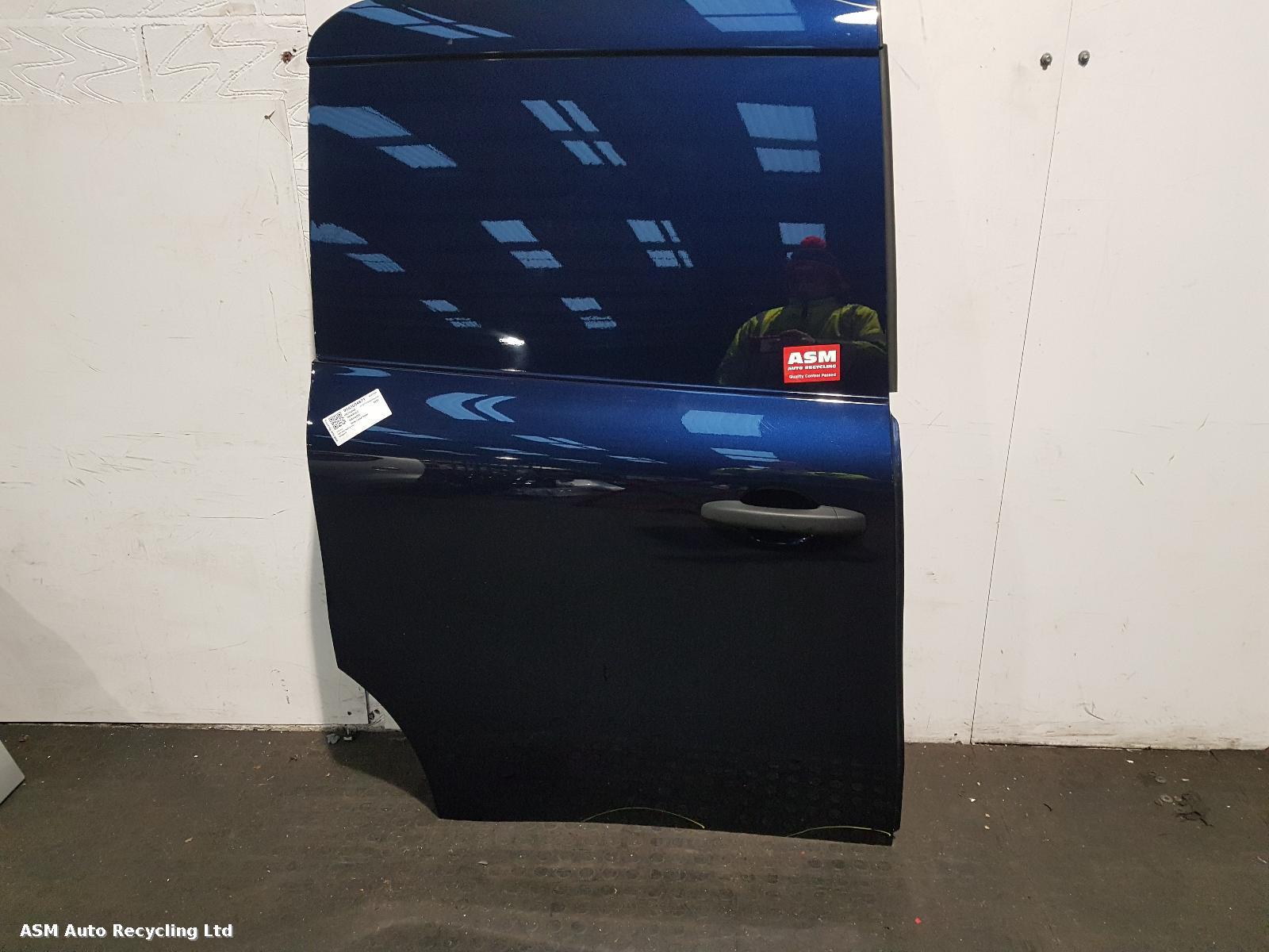 View Auto part Side Load Door Renault Kangoo 2022