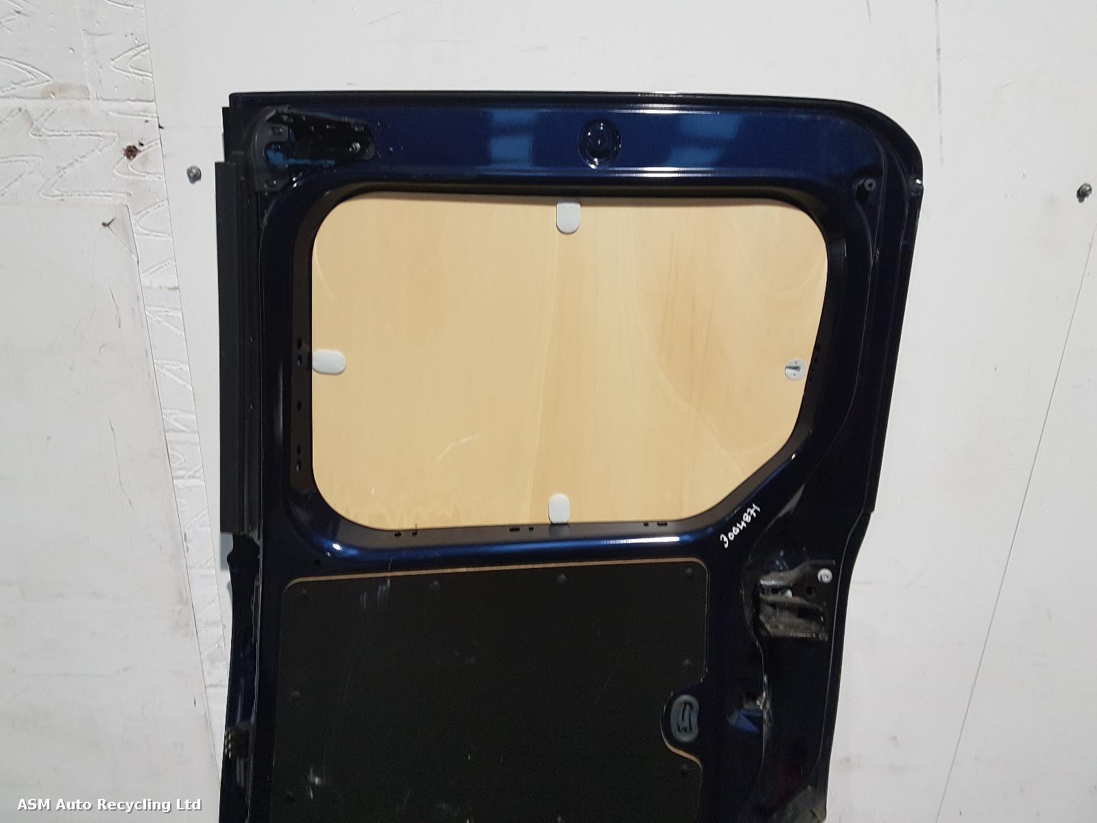 View Auto part Side Load Door Renault Kangoo 2022