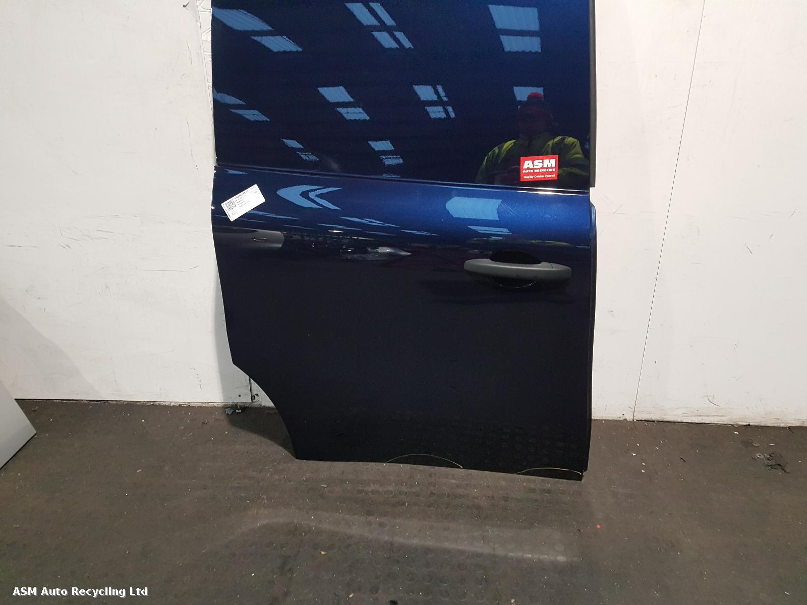 View Auto part Side Load Door Renault Kangoo 2022
