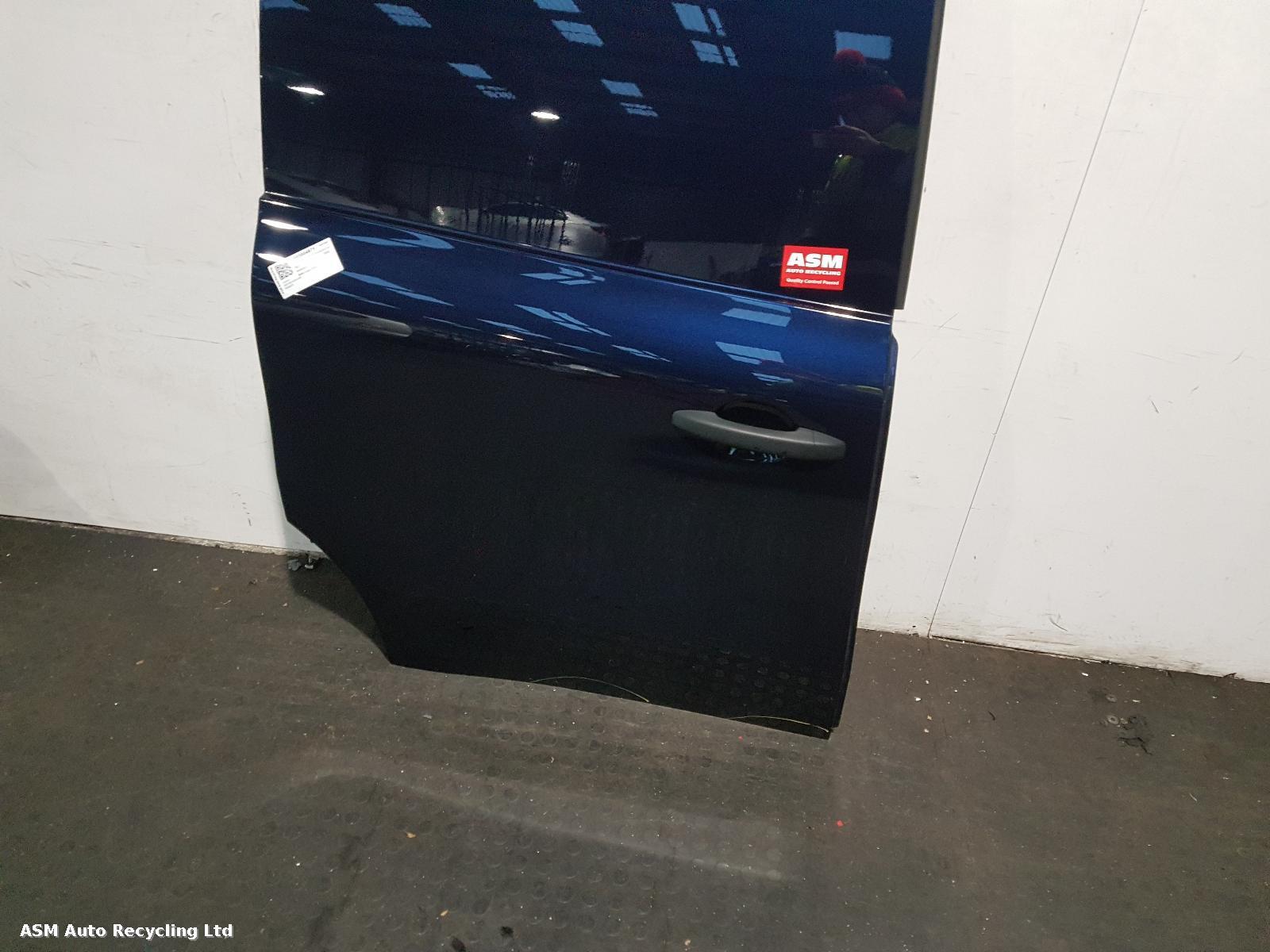 View Auto part Side Load Door Renault Kangoo 2022