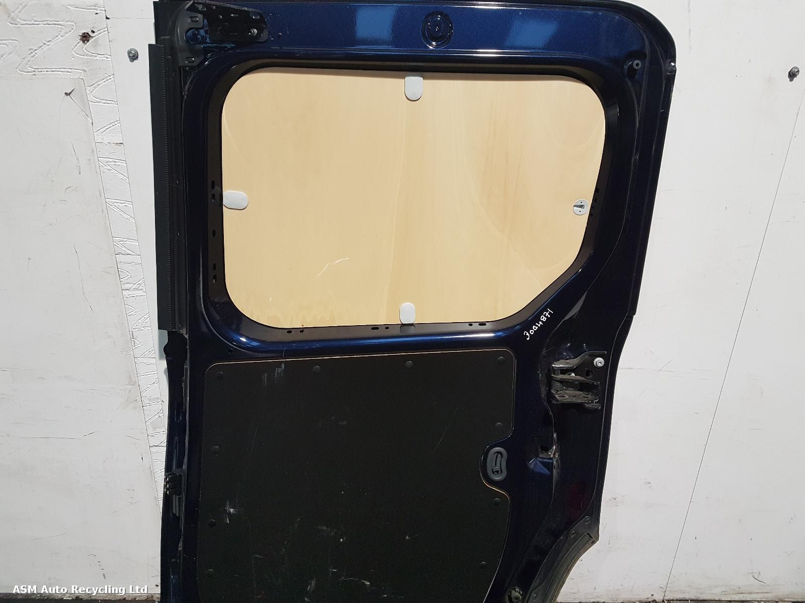 View Auto part Side Load Door Renault Kangoo 2022