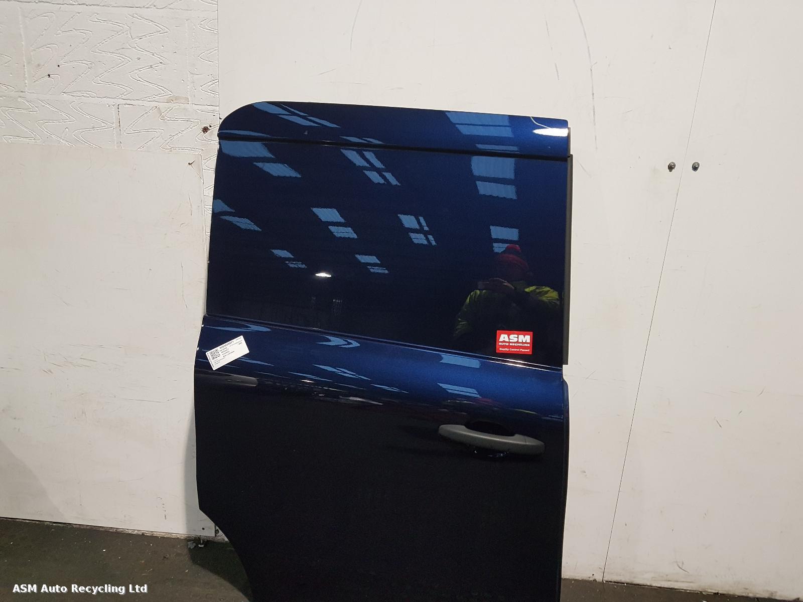 View Auto part Side Load Door Renault Kangoo 2022