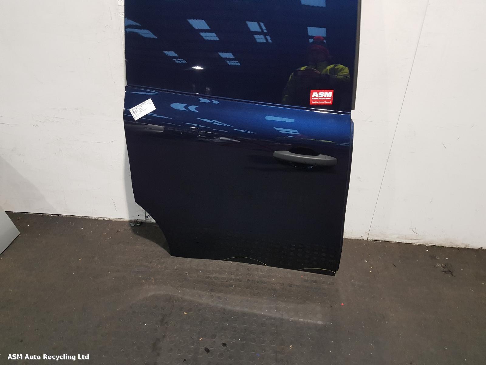 View Auto part Side Load Door Renault Kangoo 2022