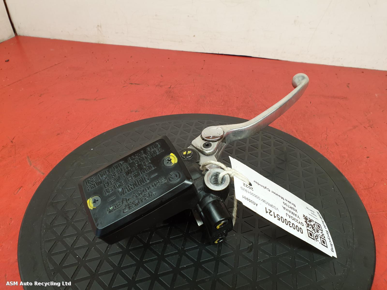 View Auto part Master Cylinder Yamaha Xsr700 2022