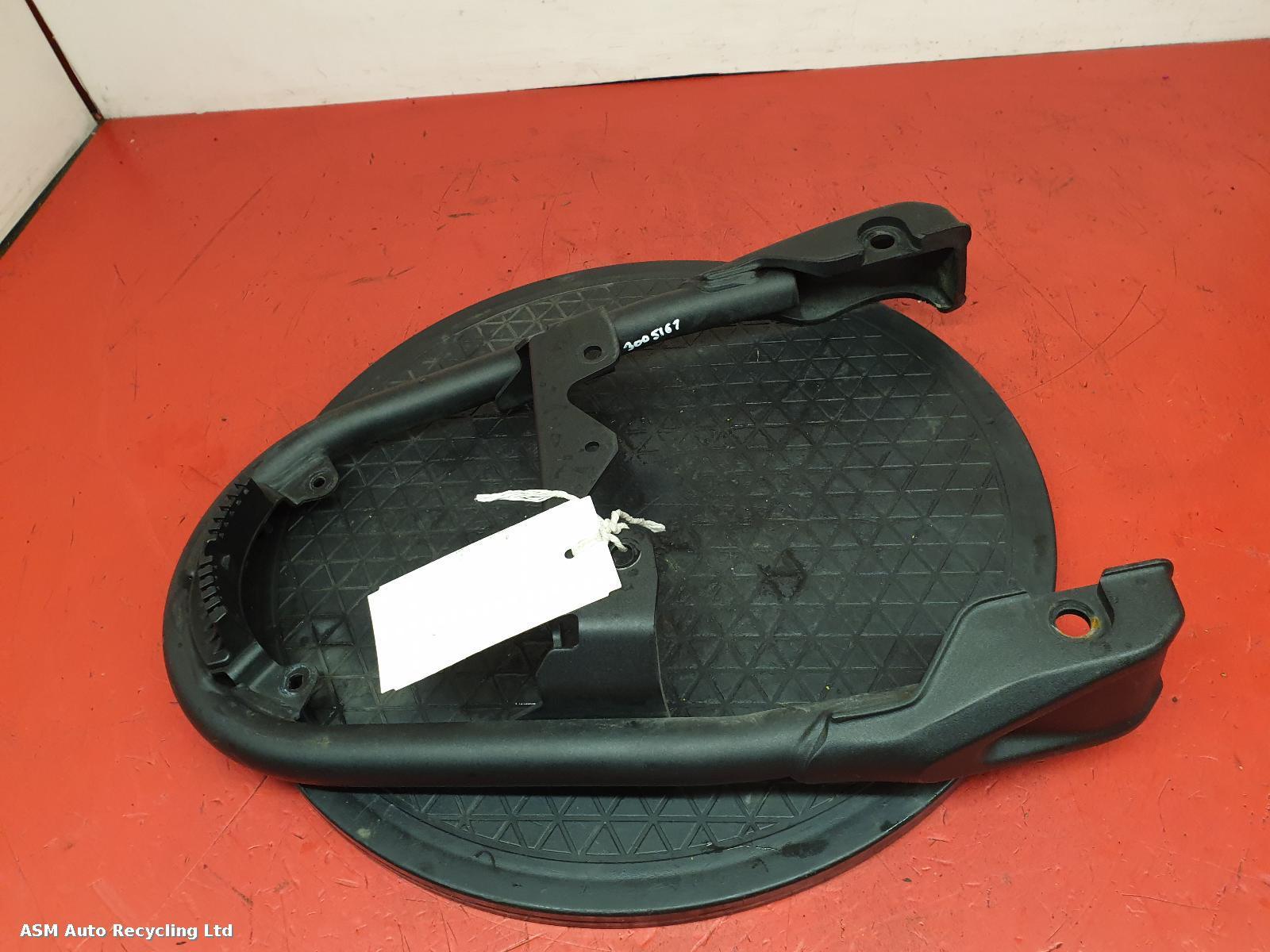 View Auto part Rear Subframe Yamaha Xsr700 2022