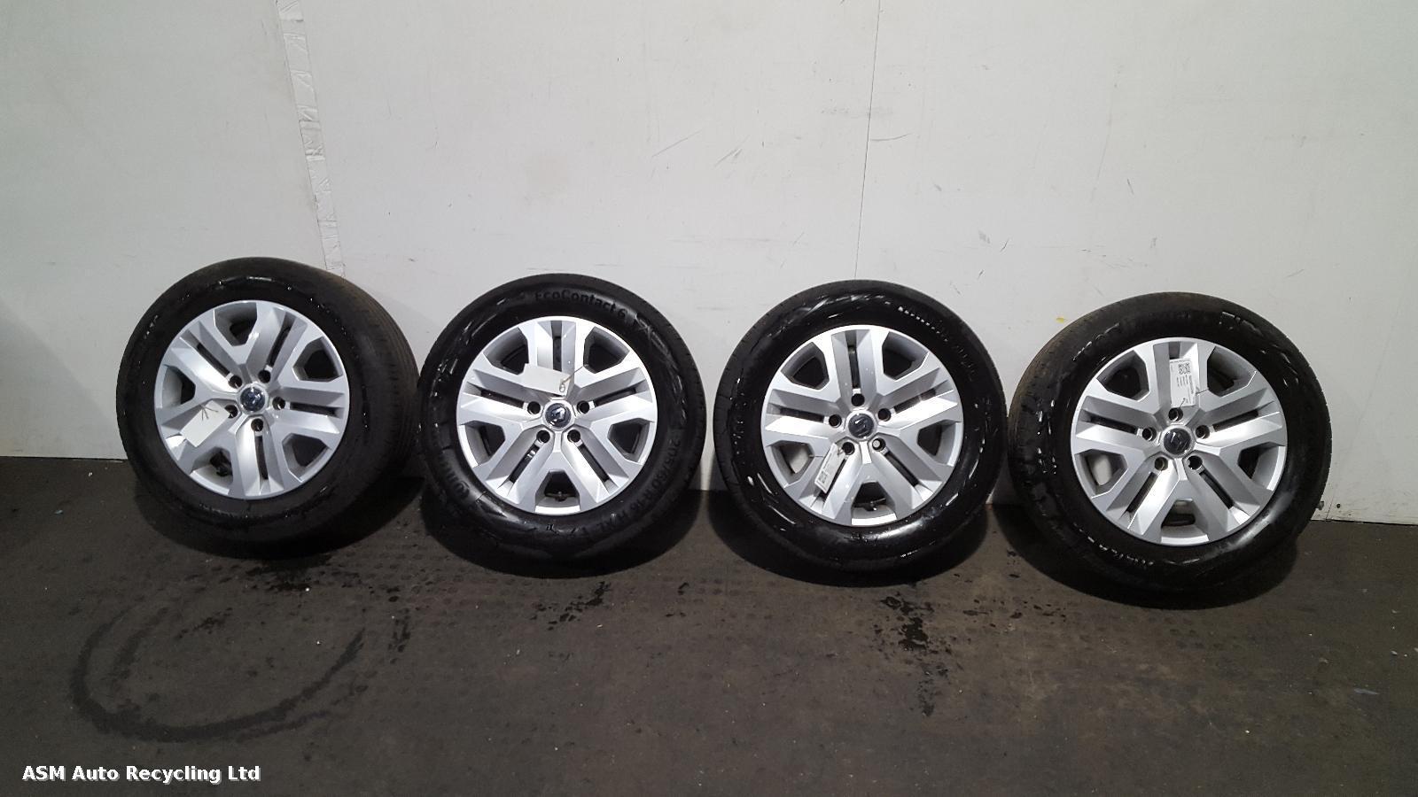 View Auto part Wheel Set Renault Kangoo 2022