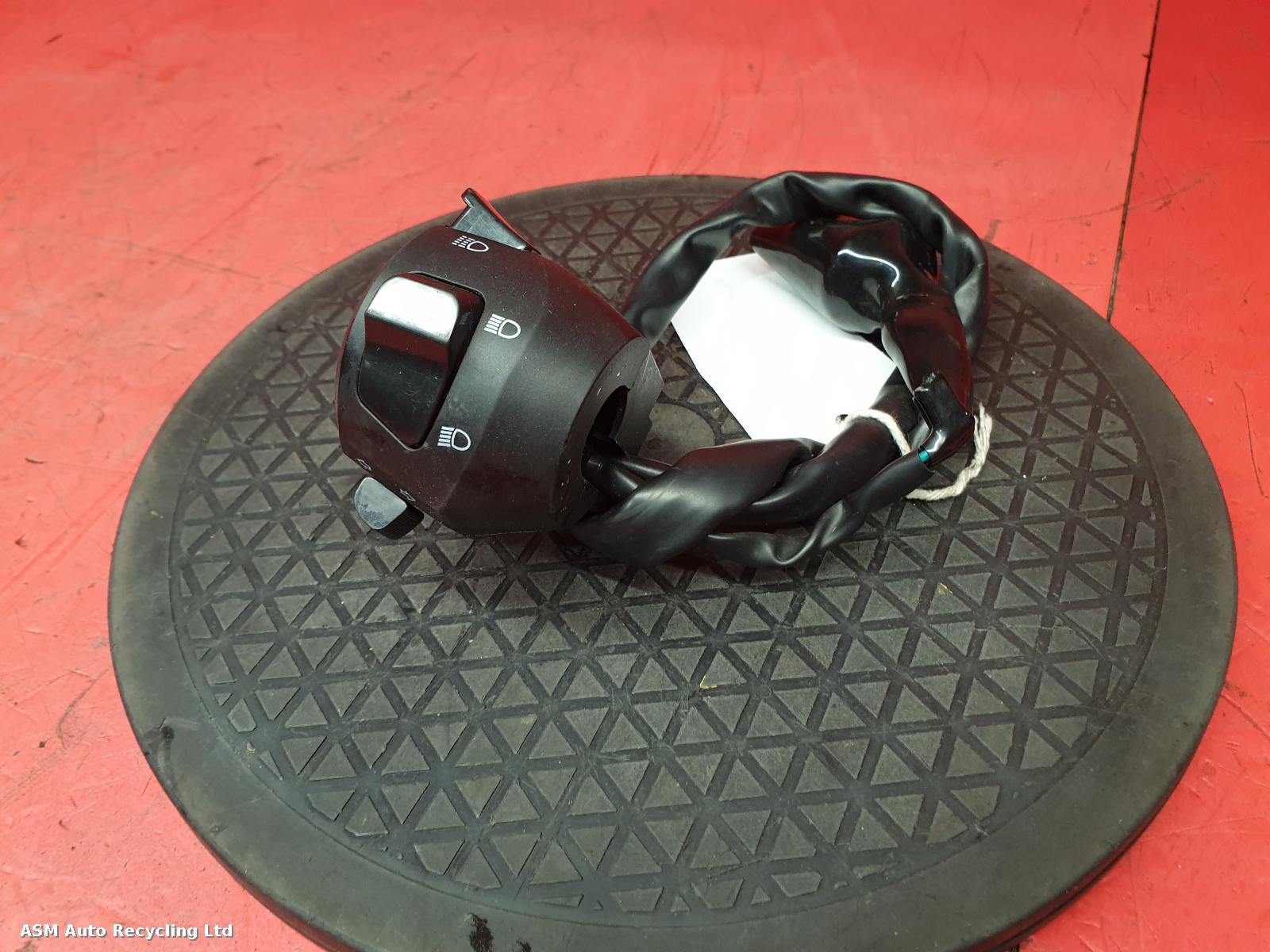 View Auto part LH Switch Gear Voge R 125 2023