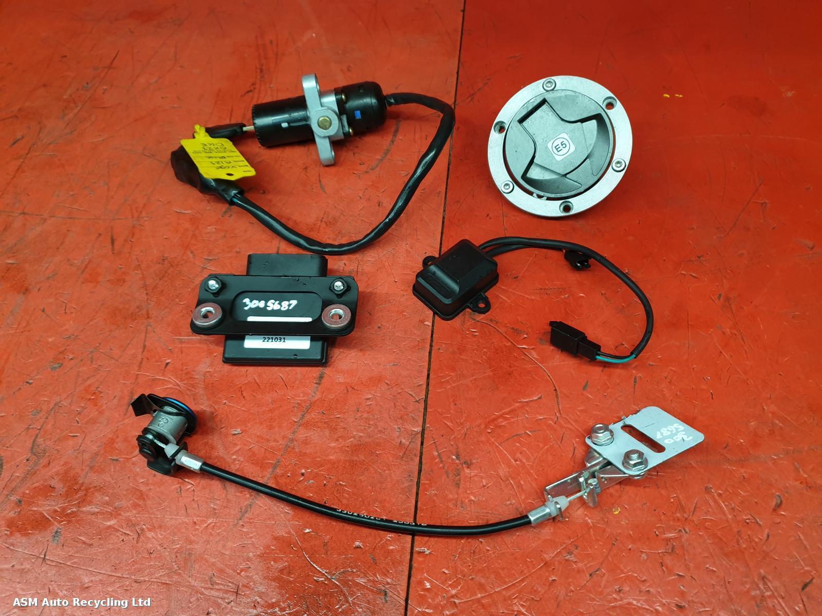 View Auto part Comp.Lock Set + Keys Voge R 125 2023