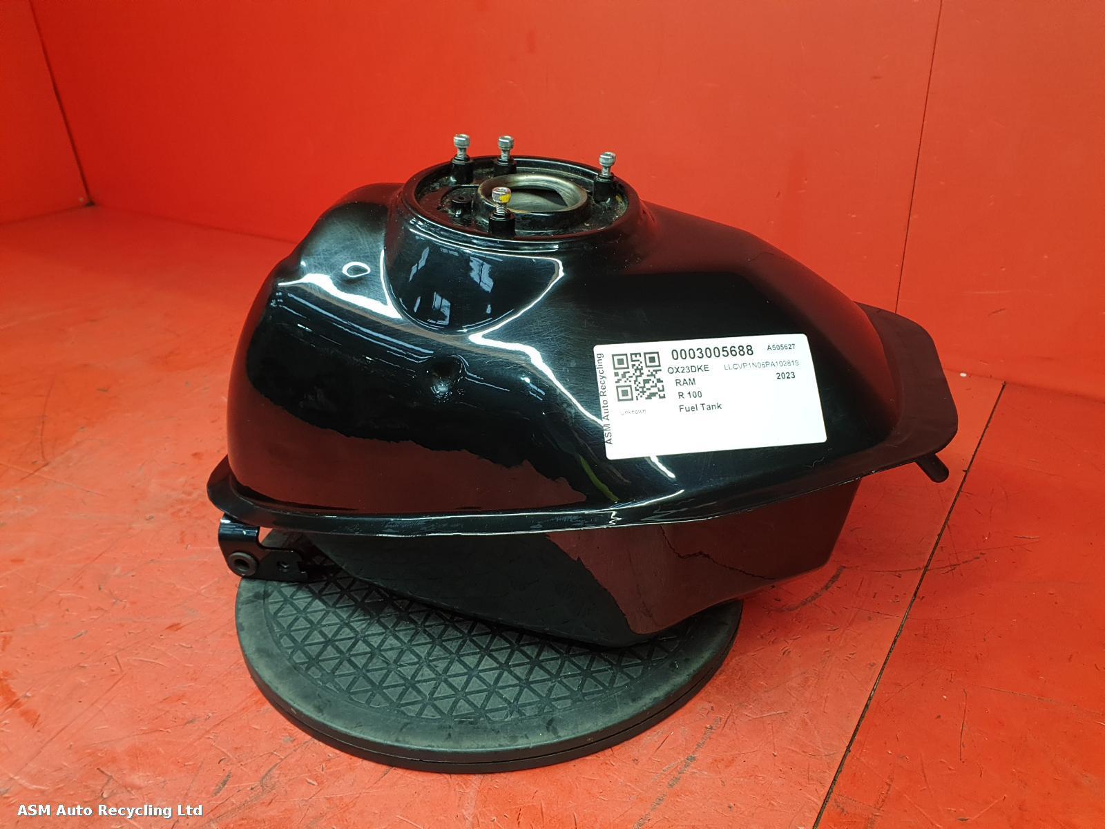 View Auto part Fuel Tank Voge R 125 2023