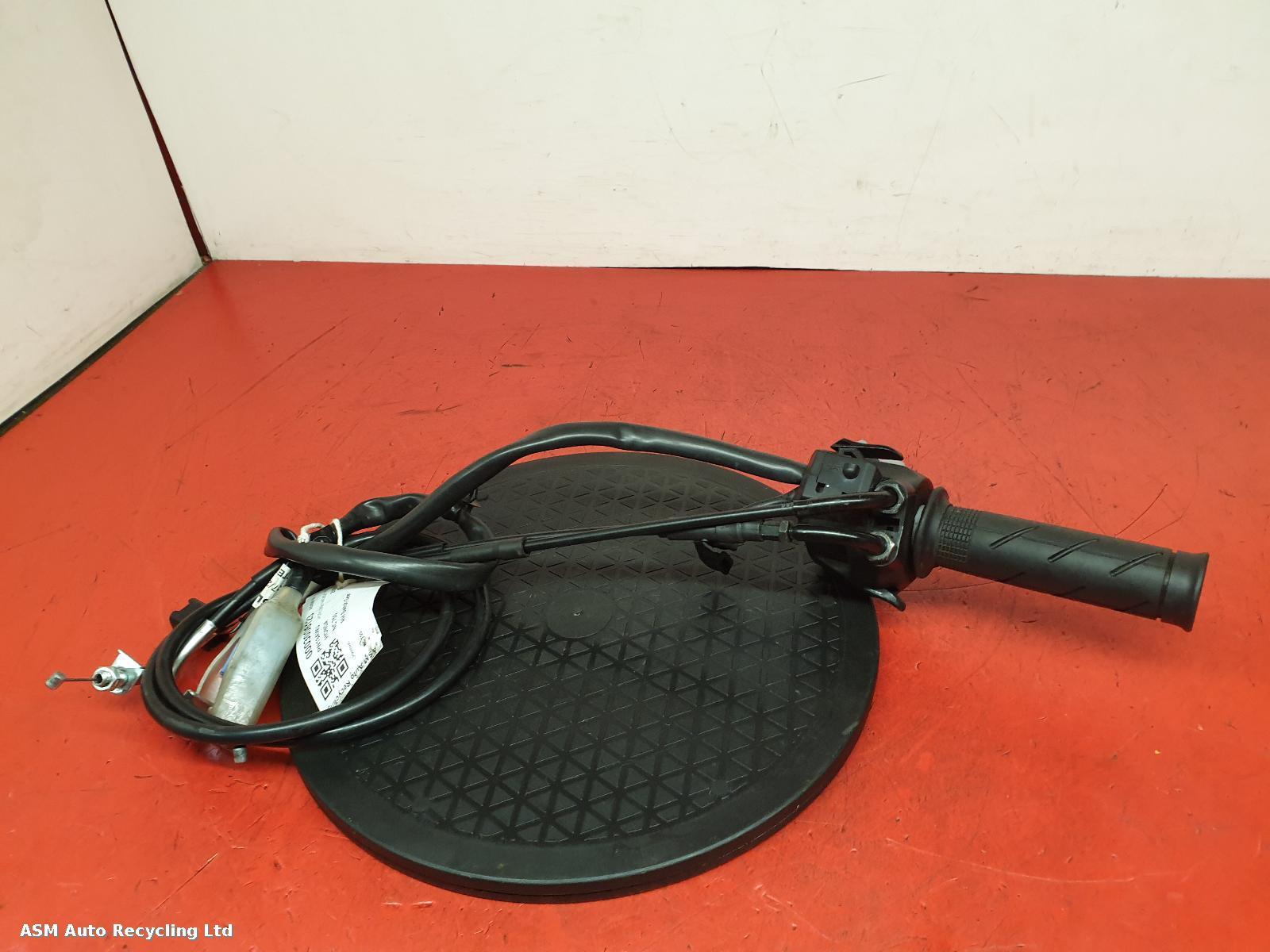 View Auto part RH Switch Gear Honda Nc 750 2019