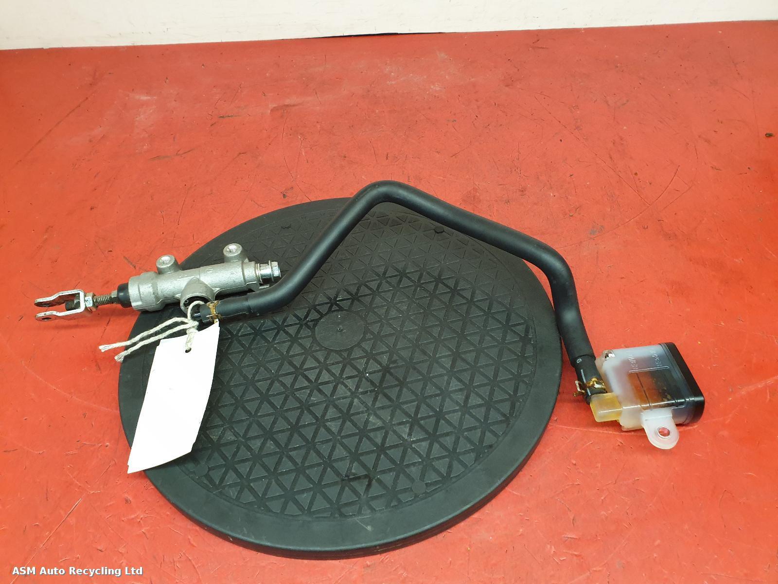 View Auto part Master Cylinder Suzuki Sfv 650 2010