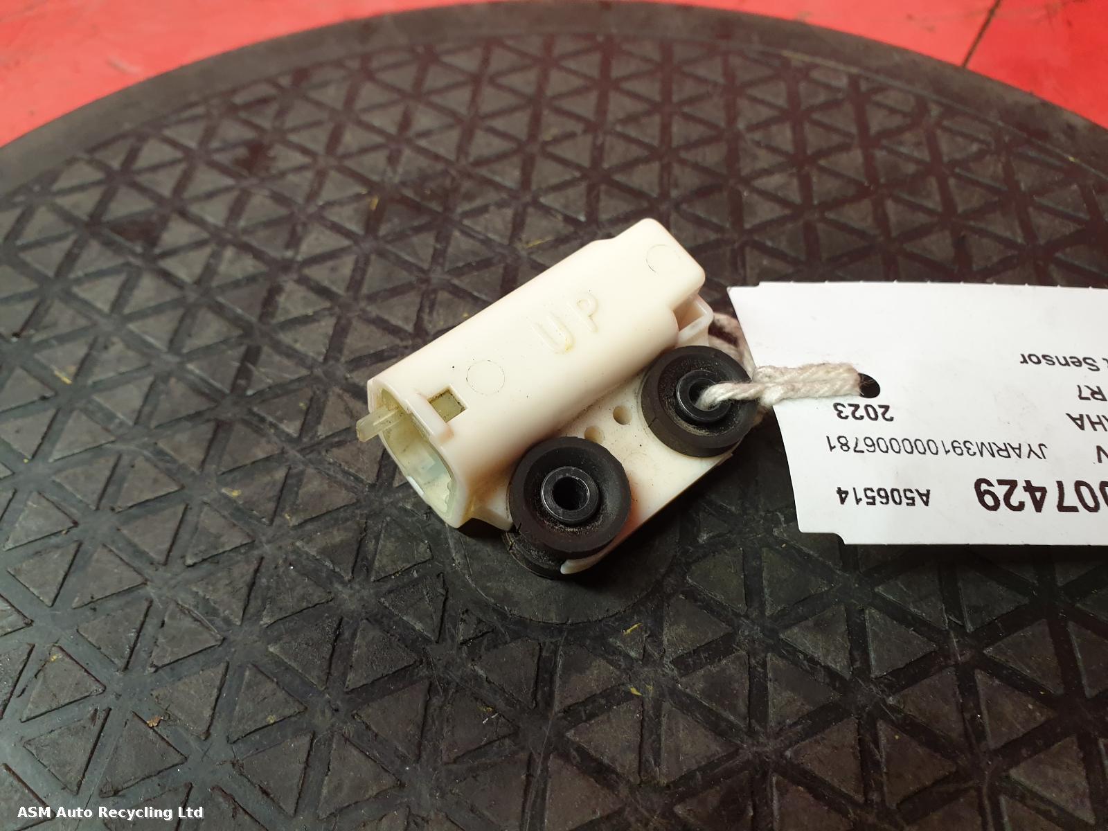 View Auto part Tilt Sensor Yamaha Yzf R7 2023