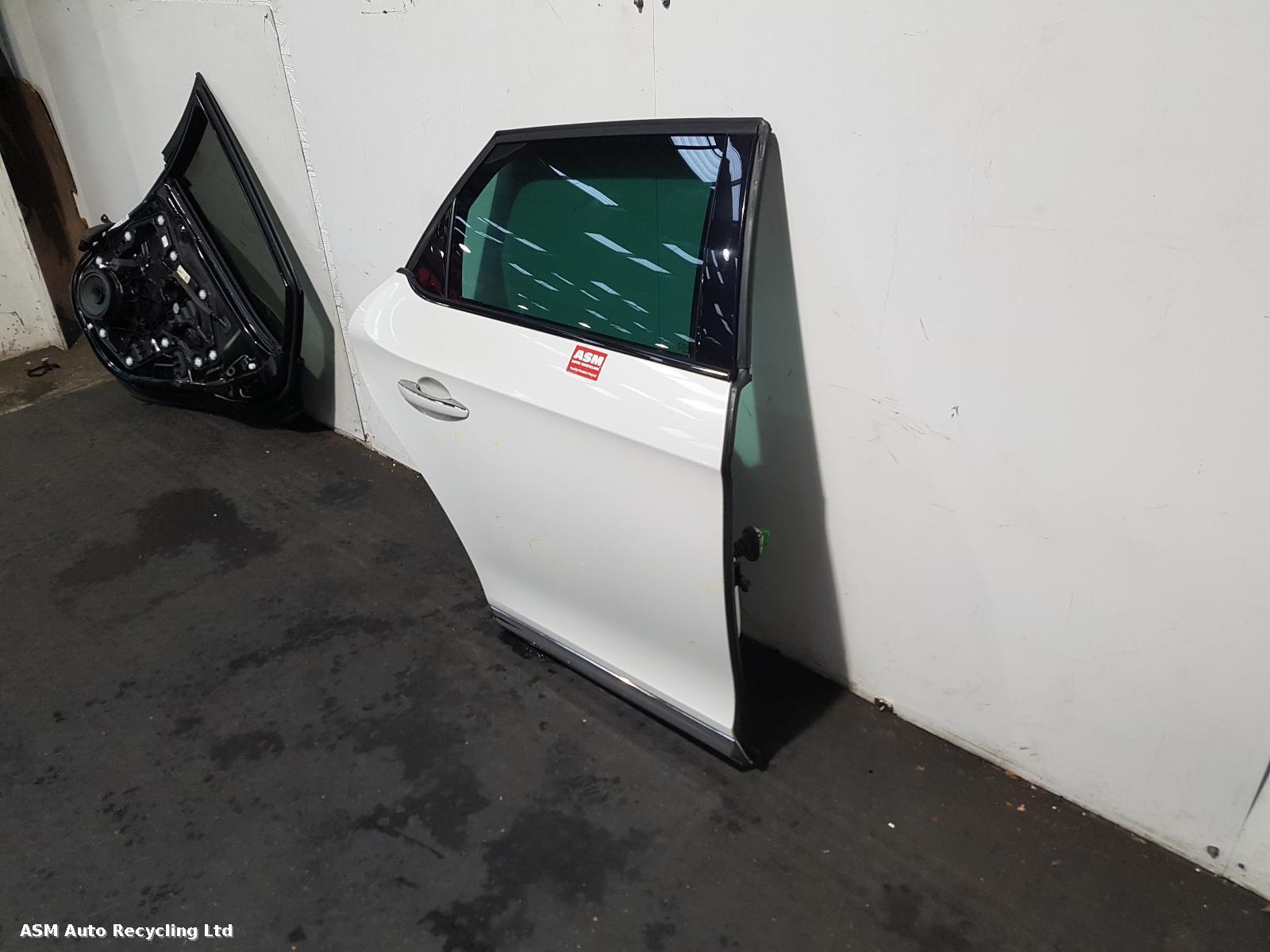View Auto part R Rear Door Citroen Ds5 2012