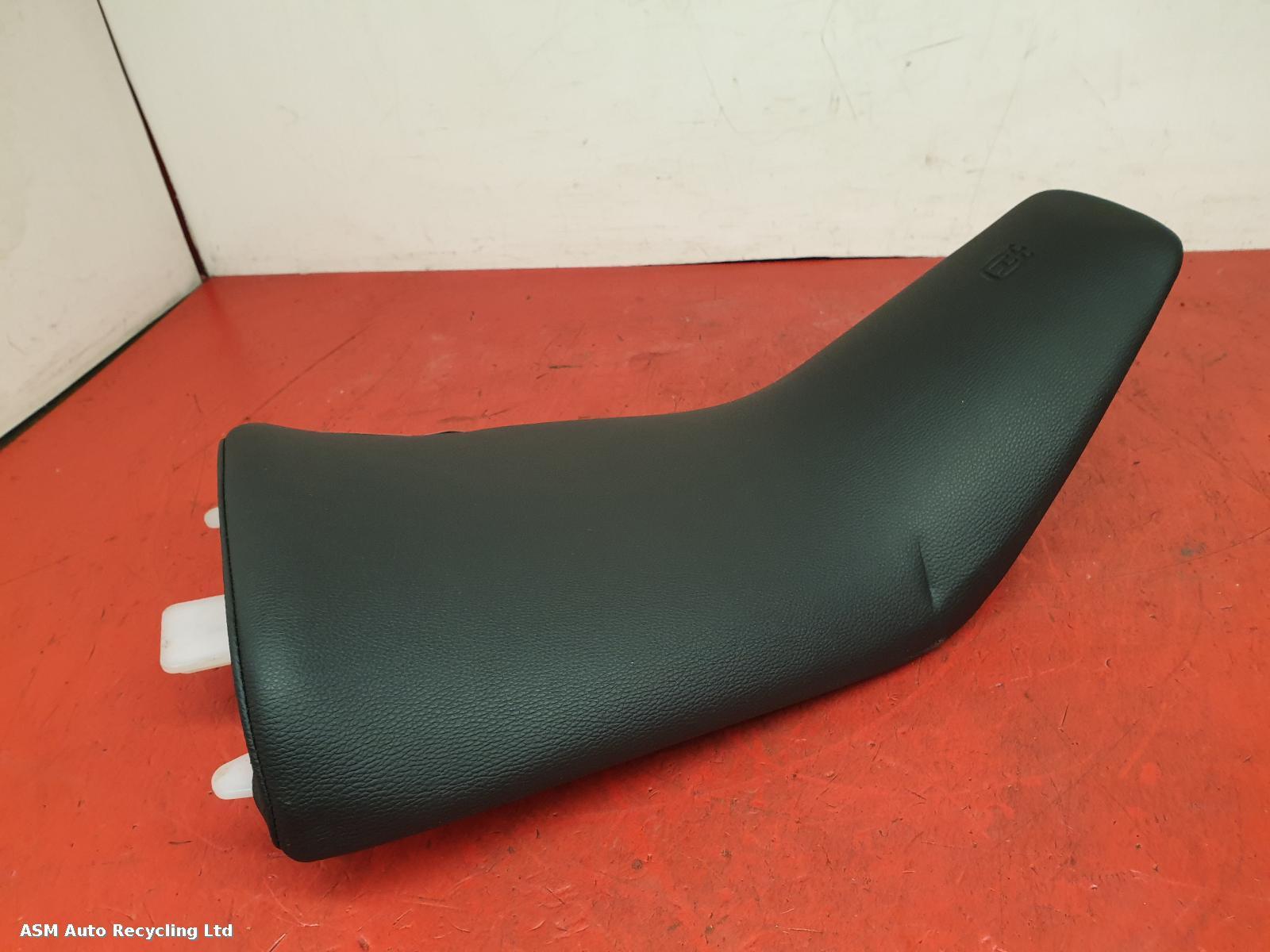 View Auto part Front Seat Husqvarna Svartpilen 125 2022