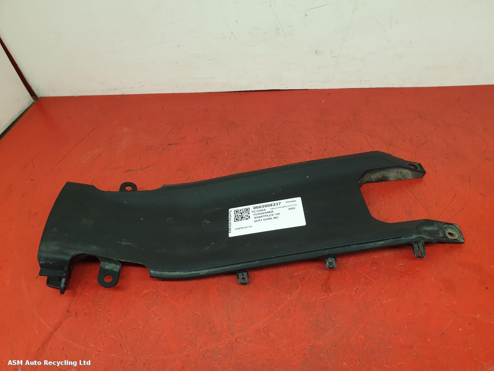 View Auto part Seat Cowl Husqvarna Svartpilen 125 2022