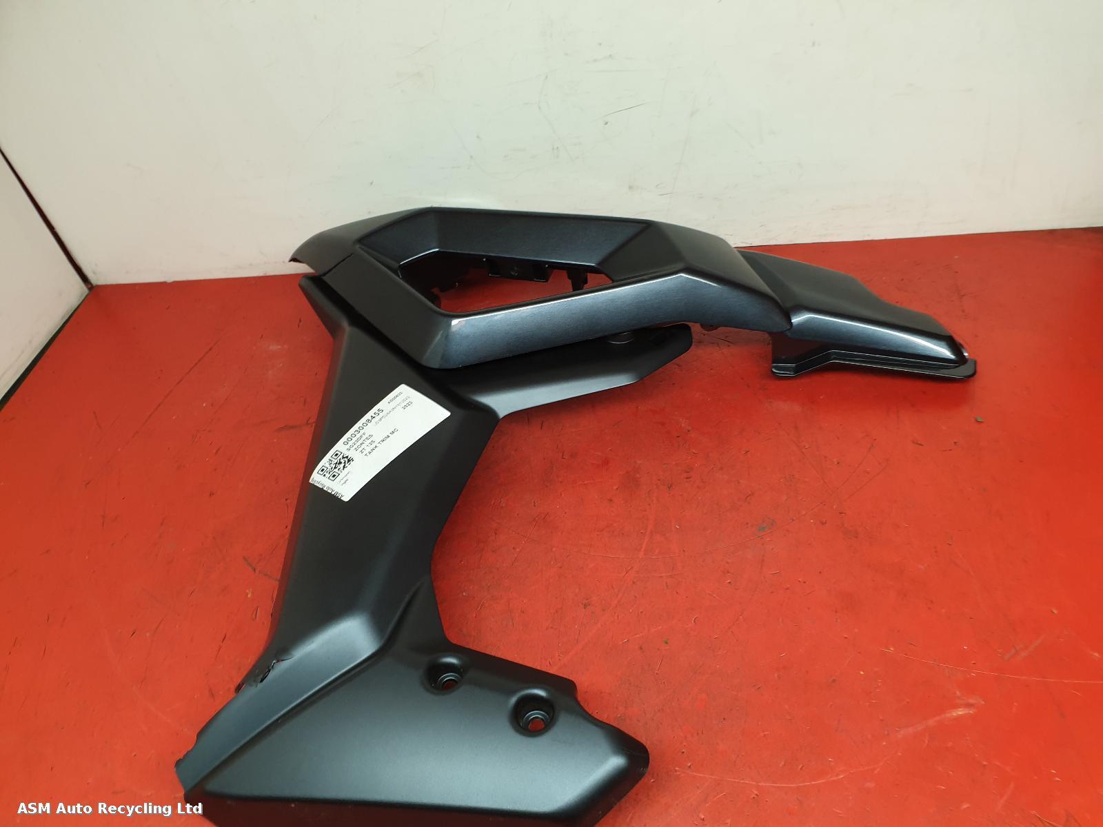 View Auto part Tank Trim Zontes Zt 125 2023