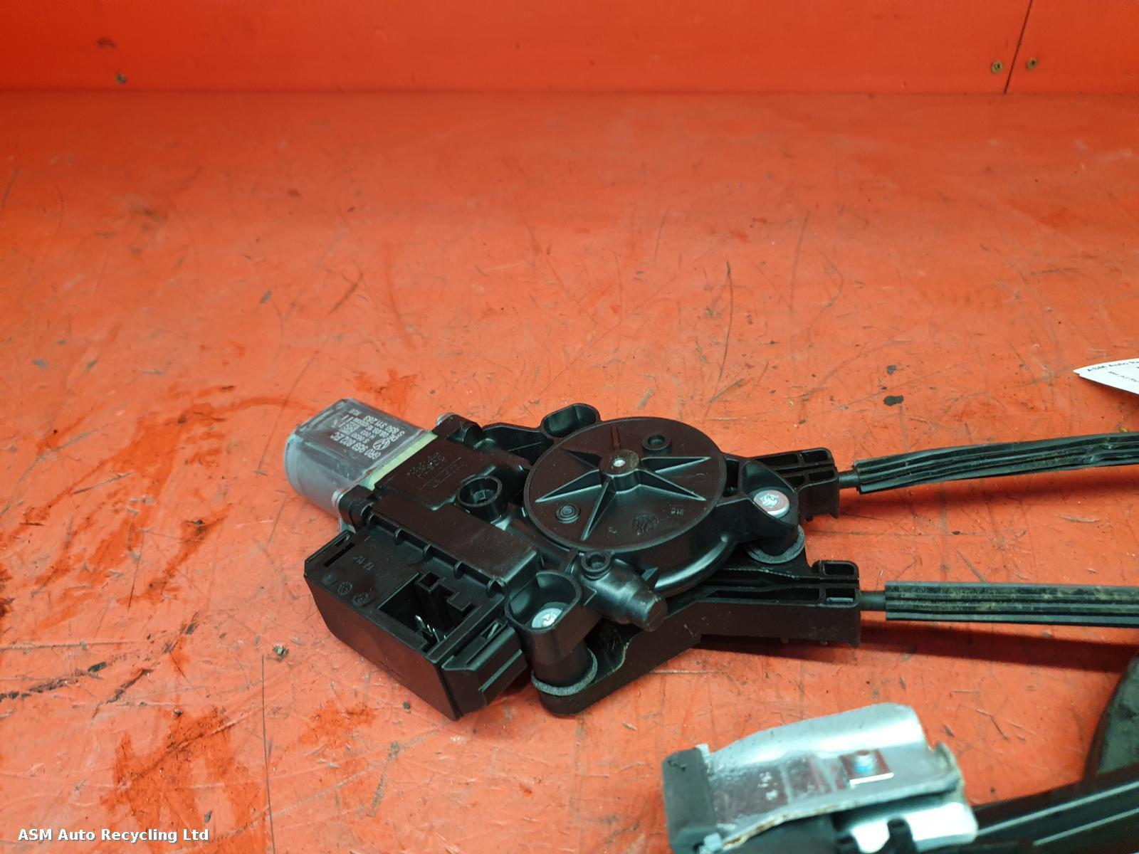 View Auto part RF Window Regulator Seat Ibiza 2016
