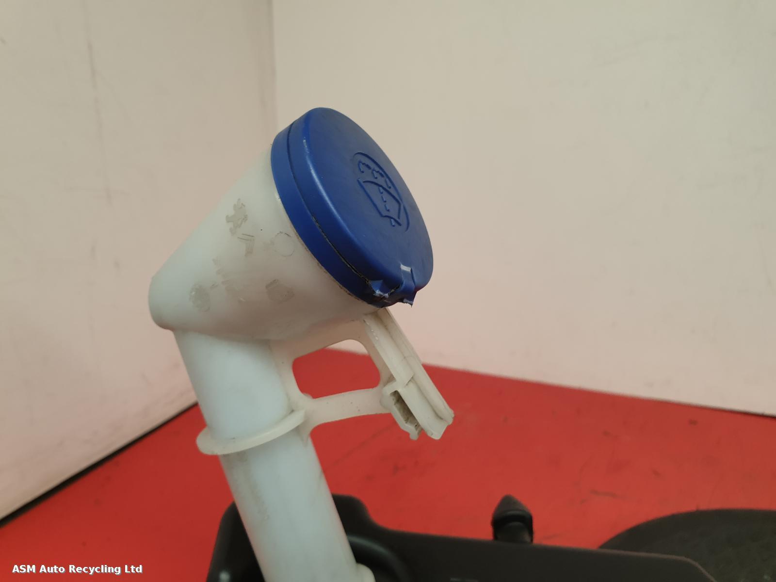 View Auto part Washer Bottle Citroen C4 Picasso 2015