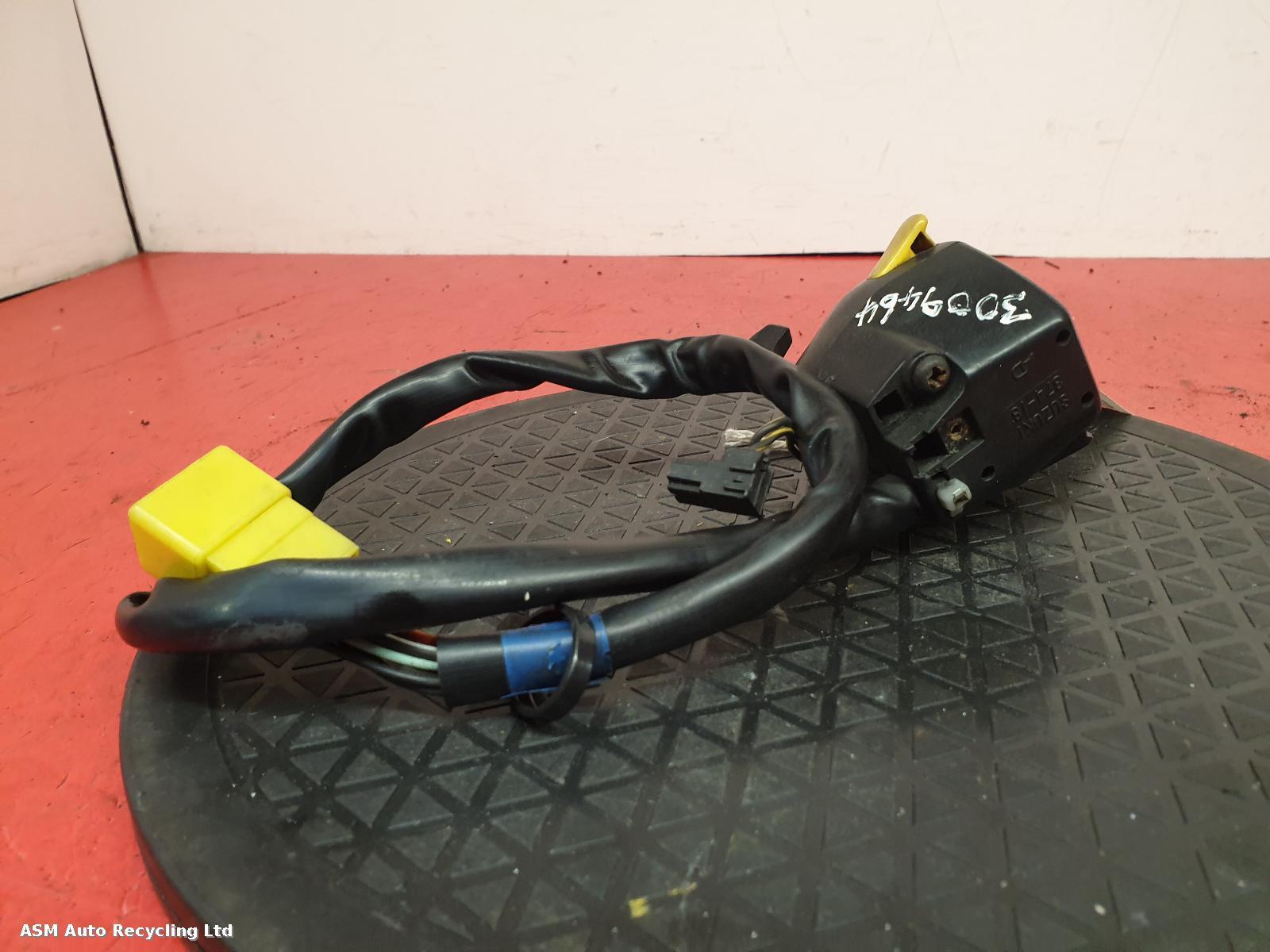 View Auto part LH Switch Gear Suzuki Gsf 600 2001