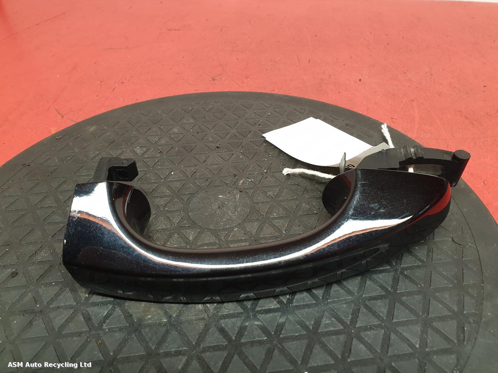 View Auto part Door Handle Volkswagen Golf 2019