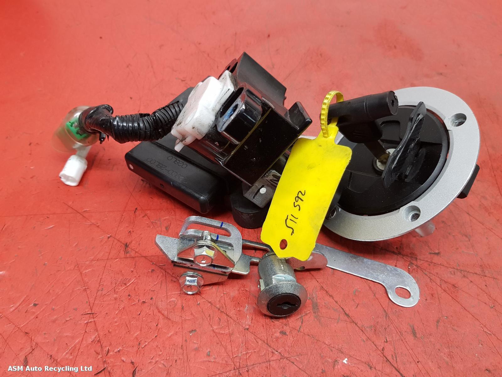 View Auto part Comp.Lock Set + Keys Suzuki Gsxs 125 2022