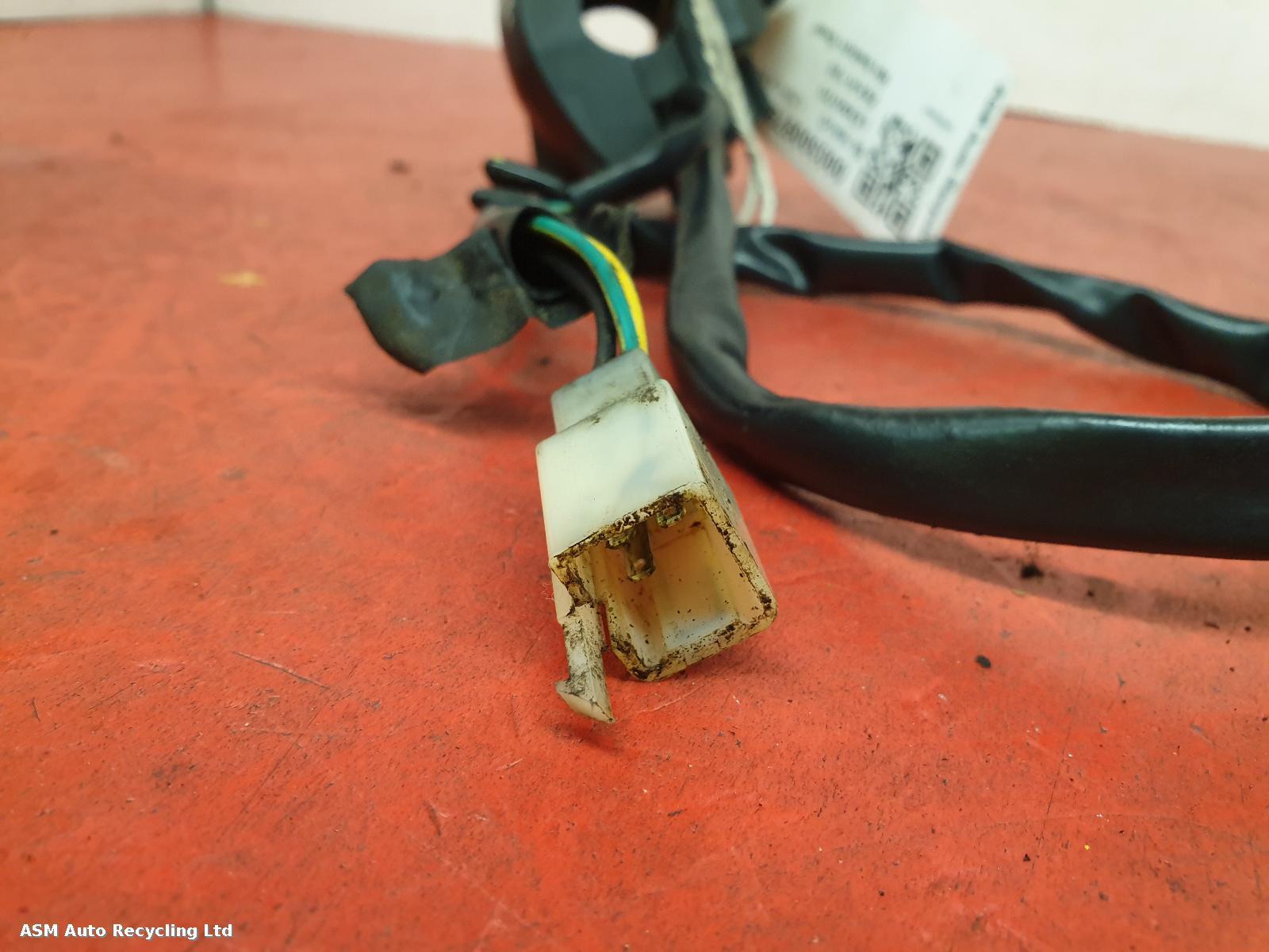 View Auto part RH Switch Gear Lexmoto Zsx R 125 2018