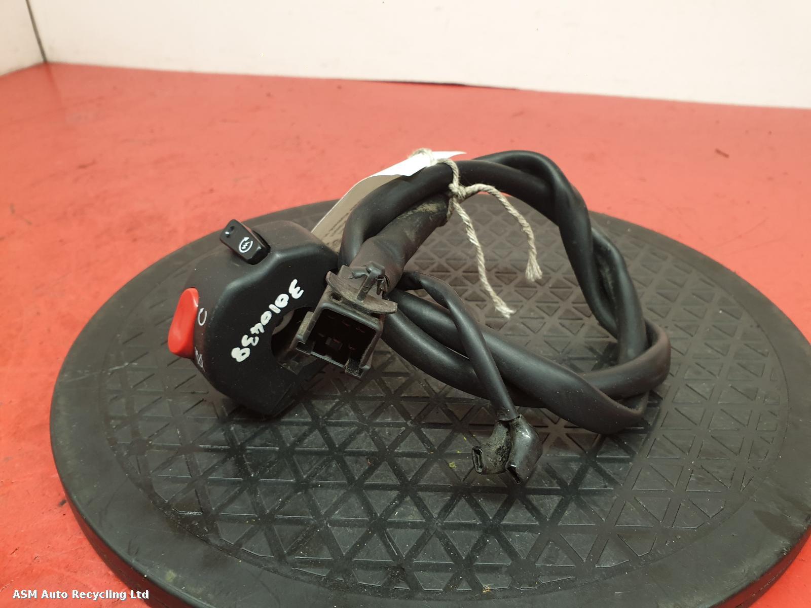 View Auto part RH Switch Gear Triumph Tiger 800 2014